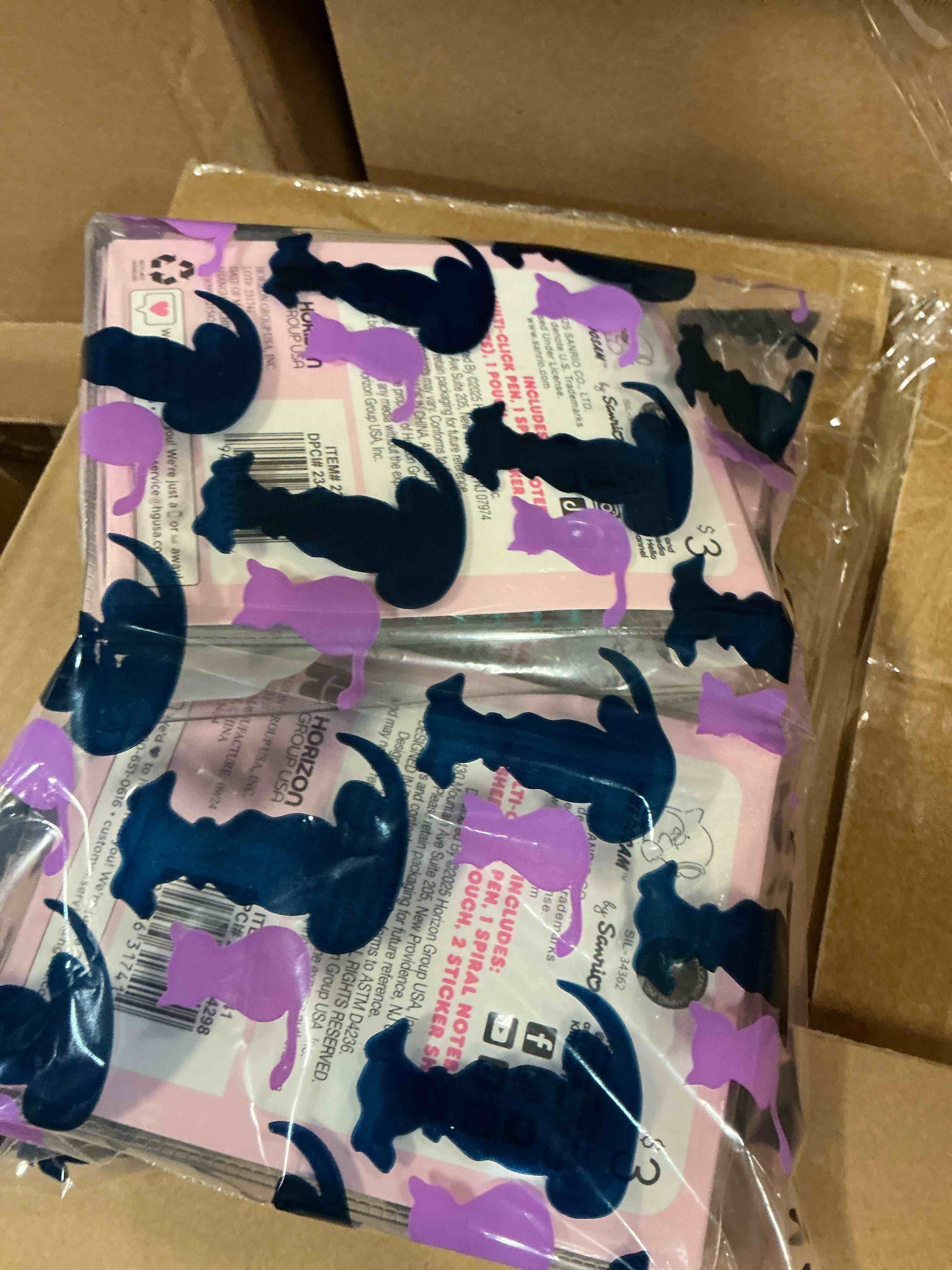 https://s3.amazonaws.com/lotting-images-prod/bidfta/PNK1335968_1750866881178.jpeg