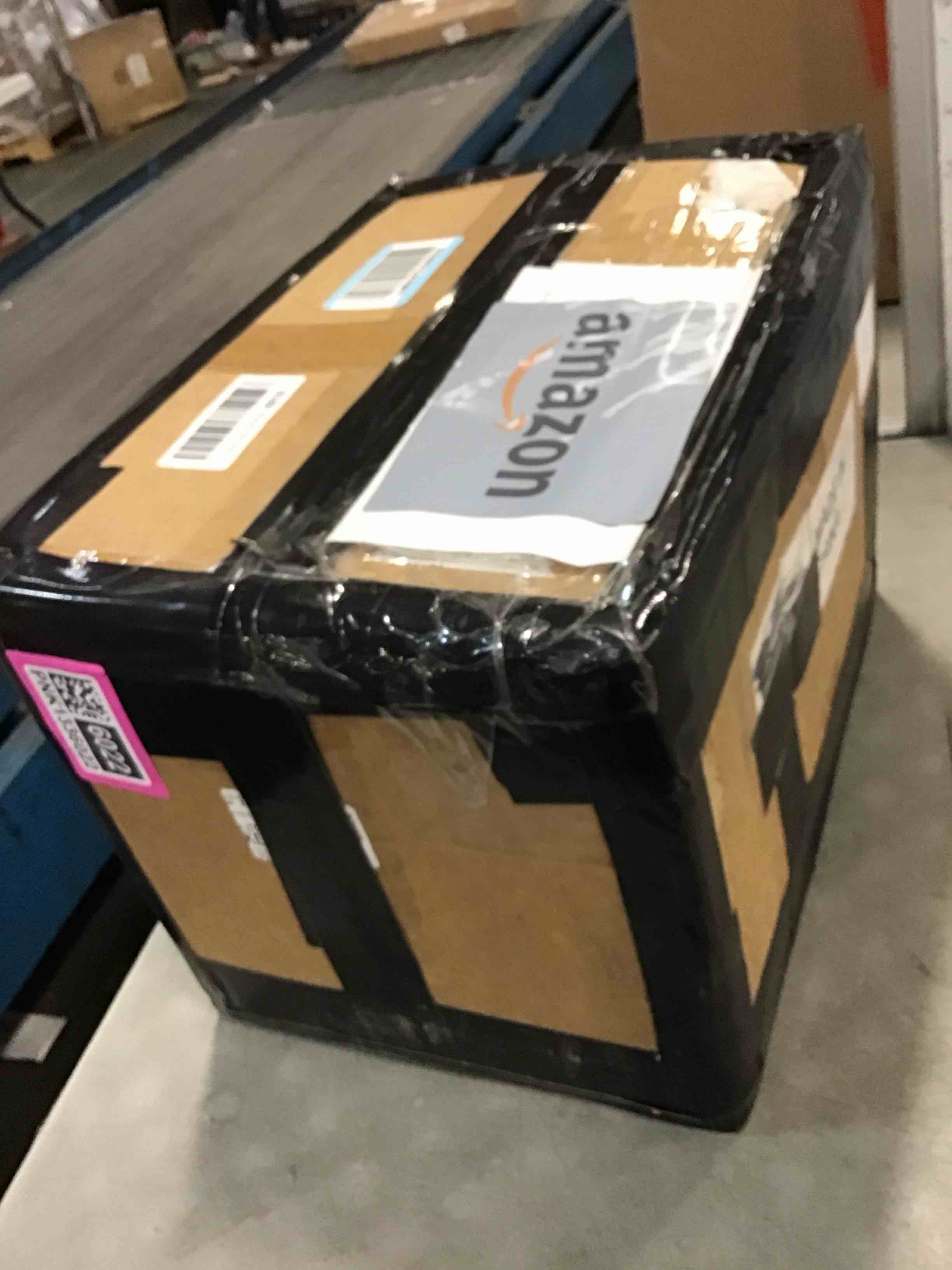 https://s3.amazonaws.com/lotting-images-prod/bidfta/PNK1336022_1733254599111.jpeg