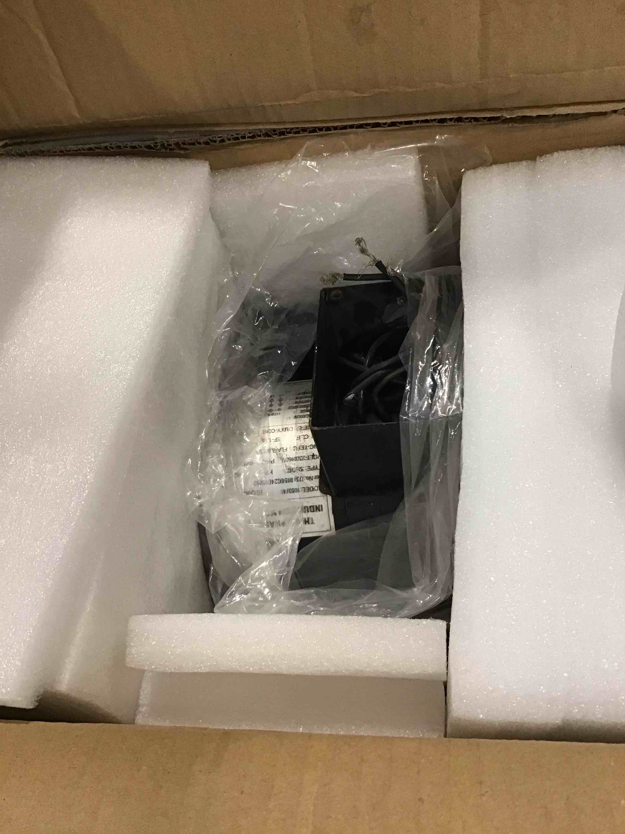 https://s3.amazonaws.com/lotting-images-prod/bidfta/PNK1336022_1733254649515.jpeg