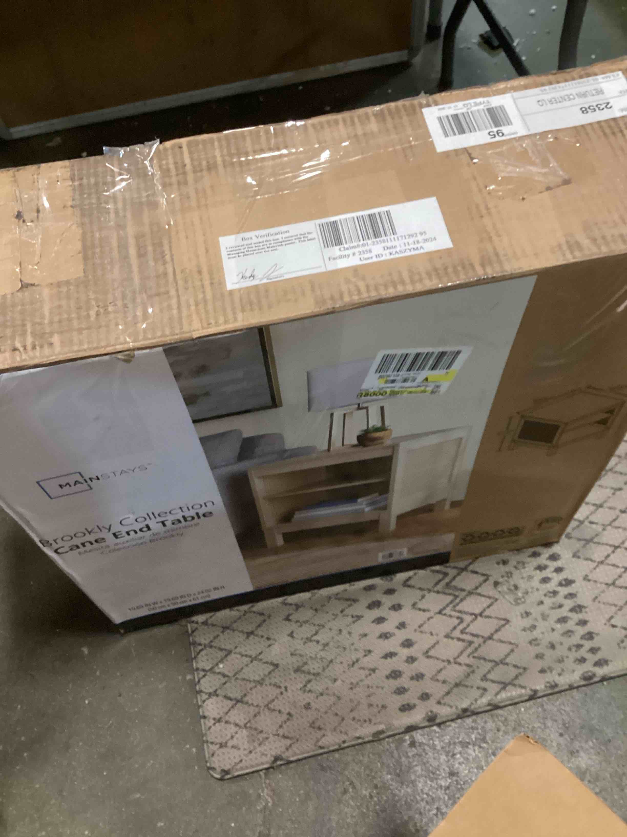 https://s3.amazonaws.com/lotting-images-prod/bidfta/PNK1336339_1733433277037.jpeg