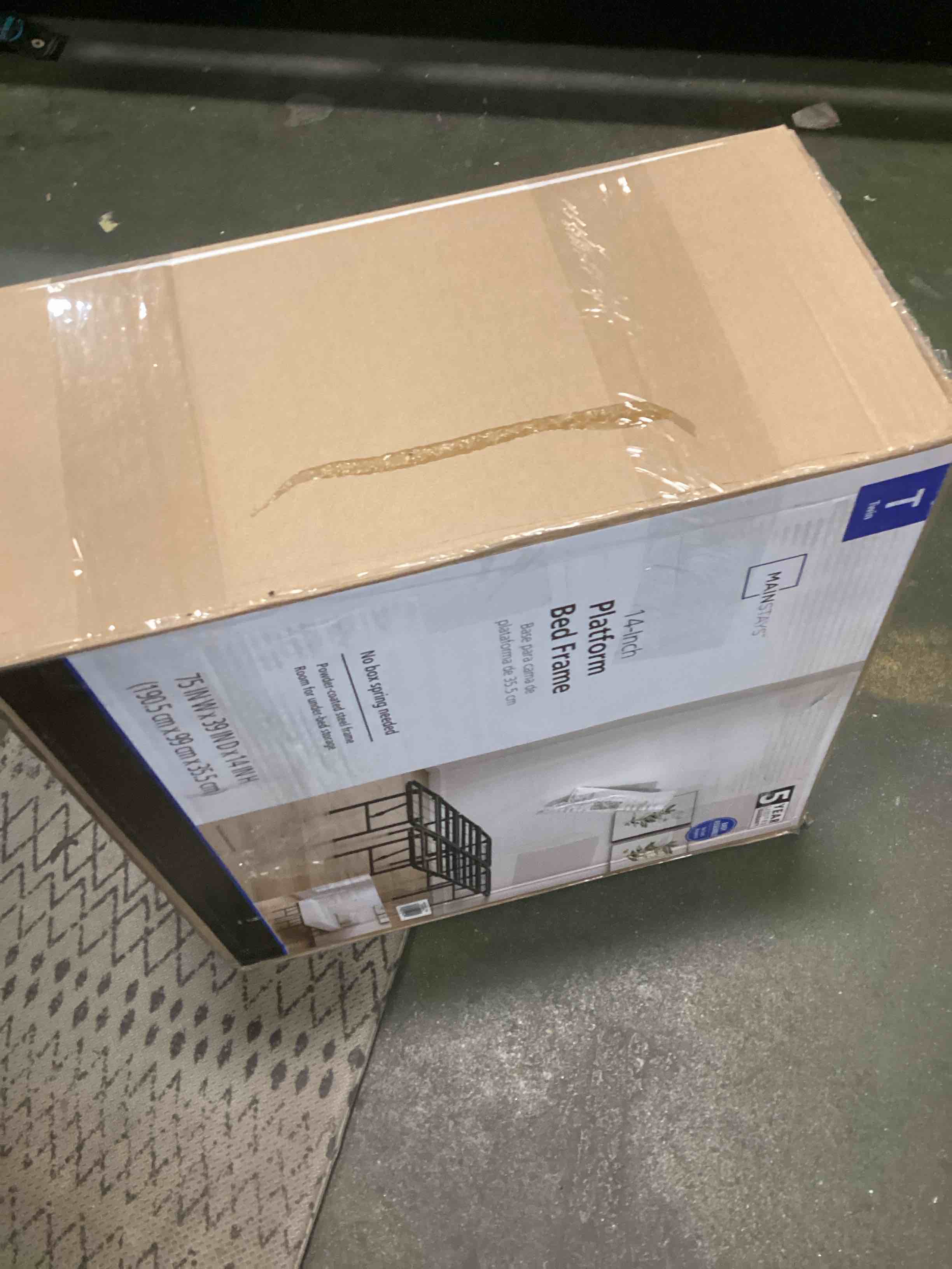 https://s3.amazonaws.com/lotting-images-prod/bidfta/PNK1336340_1733433470971.jpeg