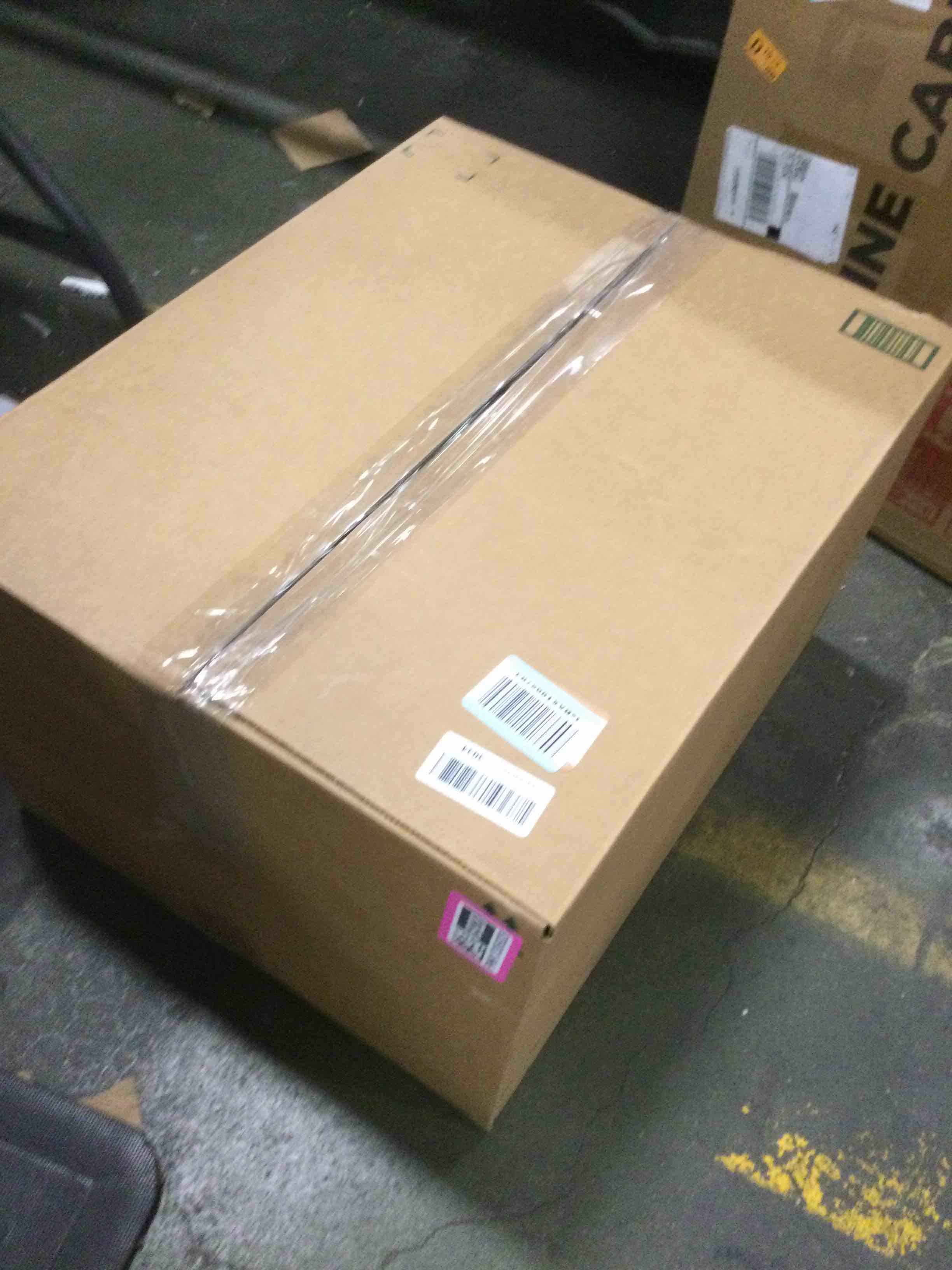 https://s3.amazonaws.com/lotting-images-prod/bidfta/PNK1336928_1733857796438.jpeg