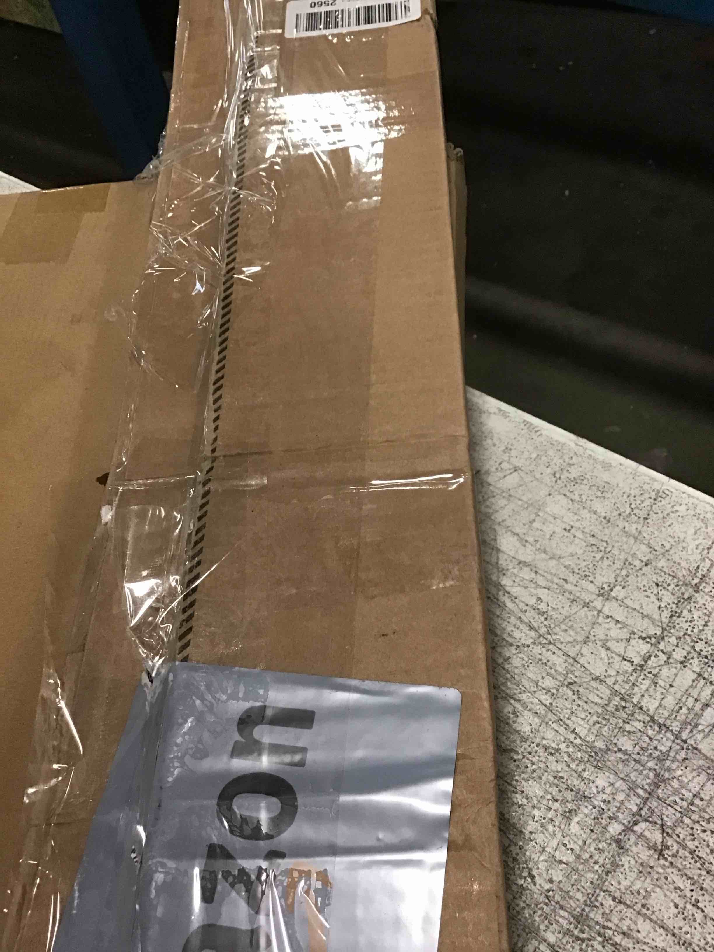 https://s3.amazonaws.com/lotting-images-prod/bidfta/PNK1337121_1734539673664.jpeg