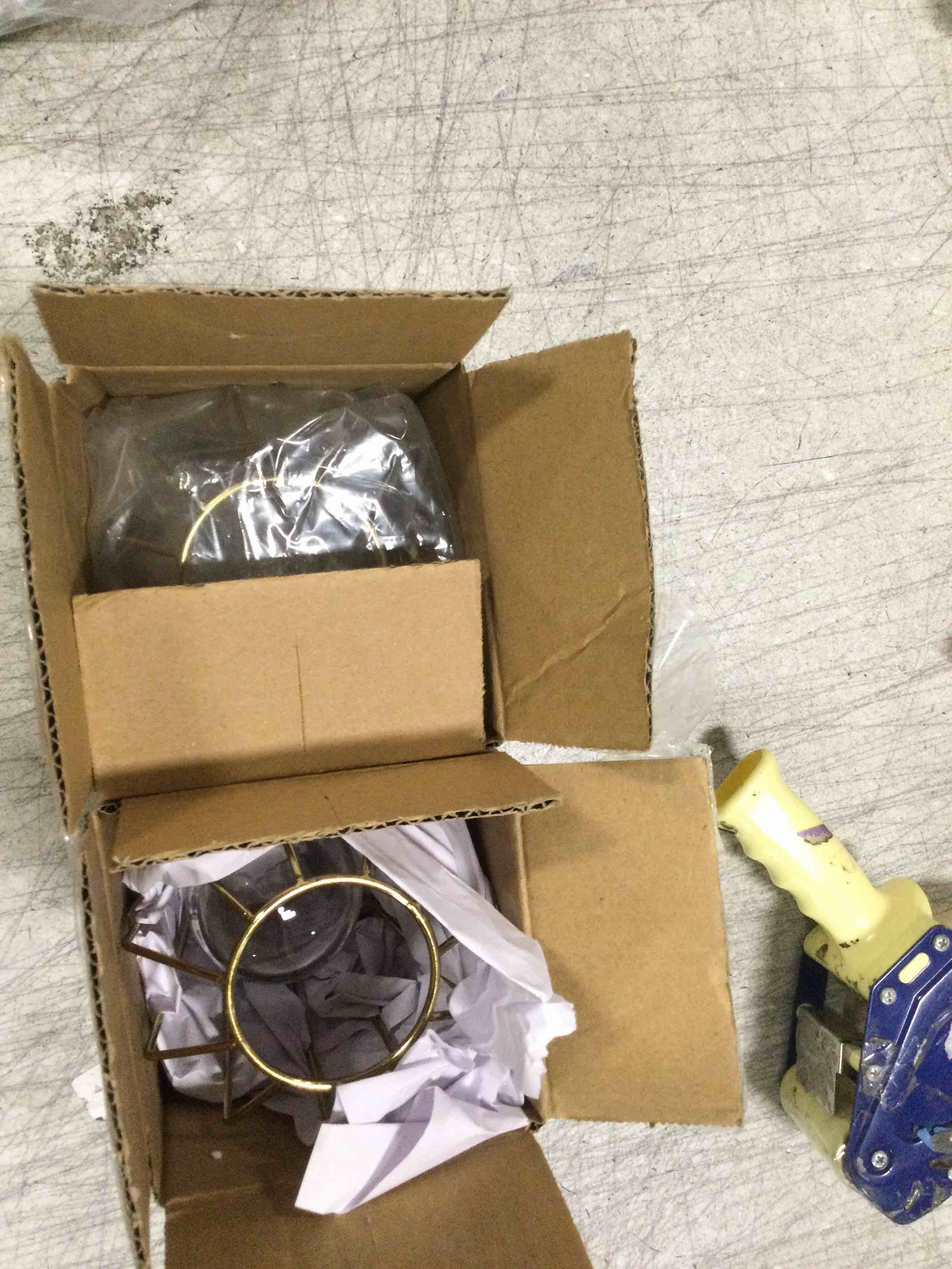 https://s3.amazonaws.com/lotting-images-prod/bidfta/PNK1337276_1734615068090.jpeg