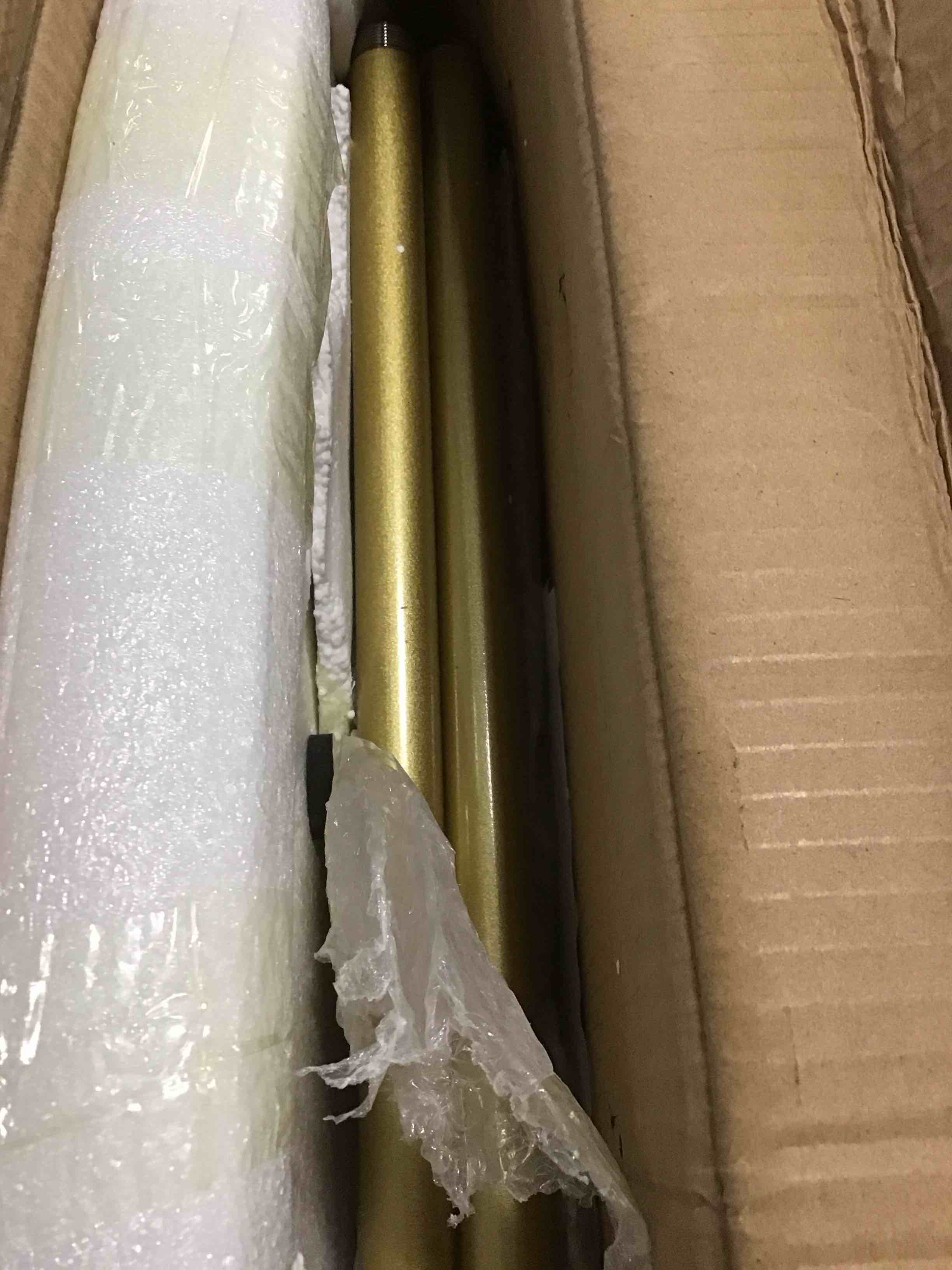https://s3.amazonaws.com/lotting-images-prod/bidfta/PNK1337304_1734616256810.jpeg