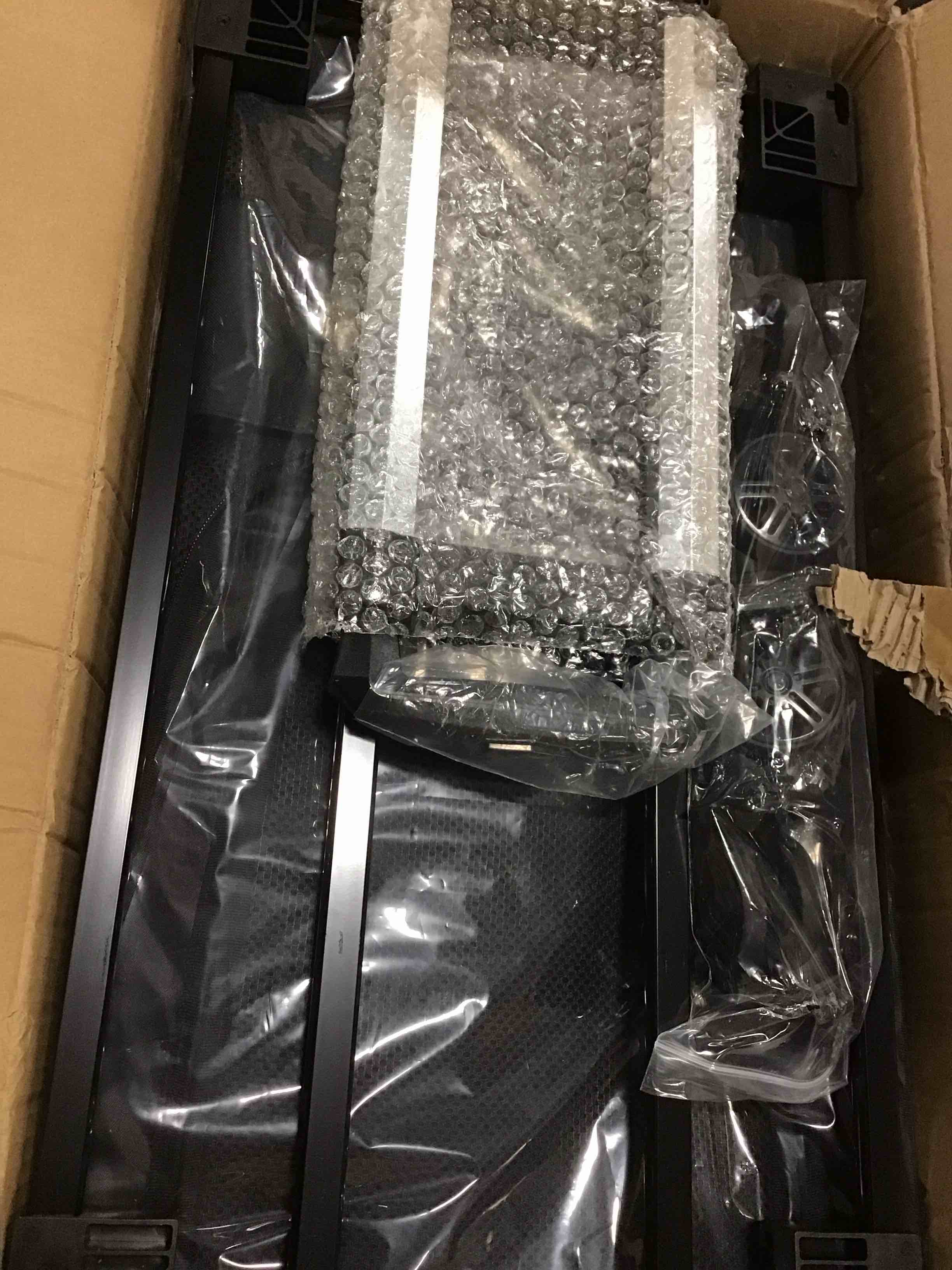 https://s3.amazonaws.com/lotting-images-prod/bidfta/PNK1337348_1734622256925.jpeg