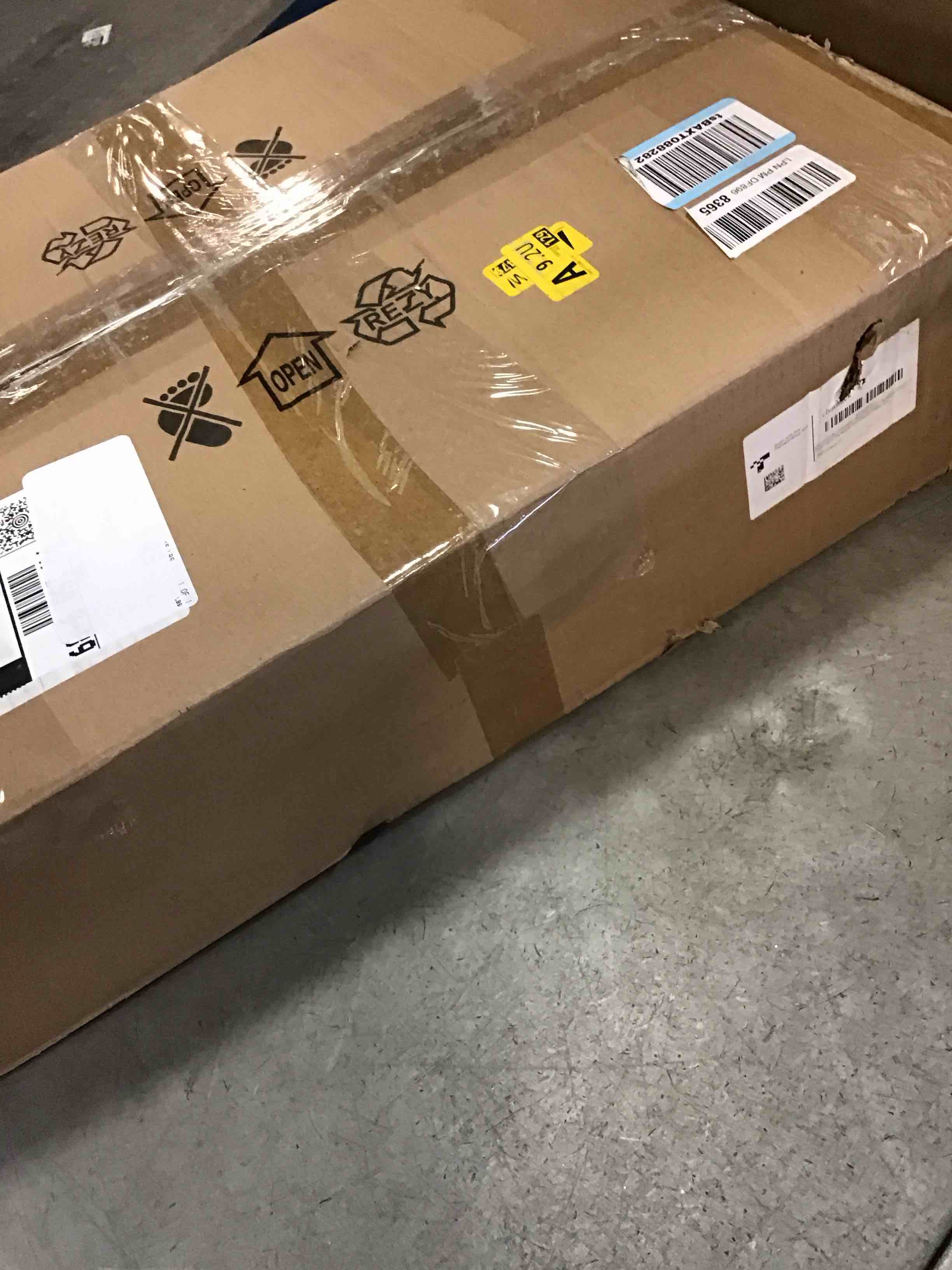 https://s3.amazonaws.com/lotting-images-prod/bidfta/PNK1337995_1735585467186.jpeg