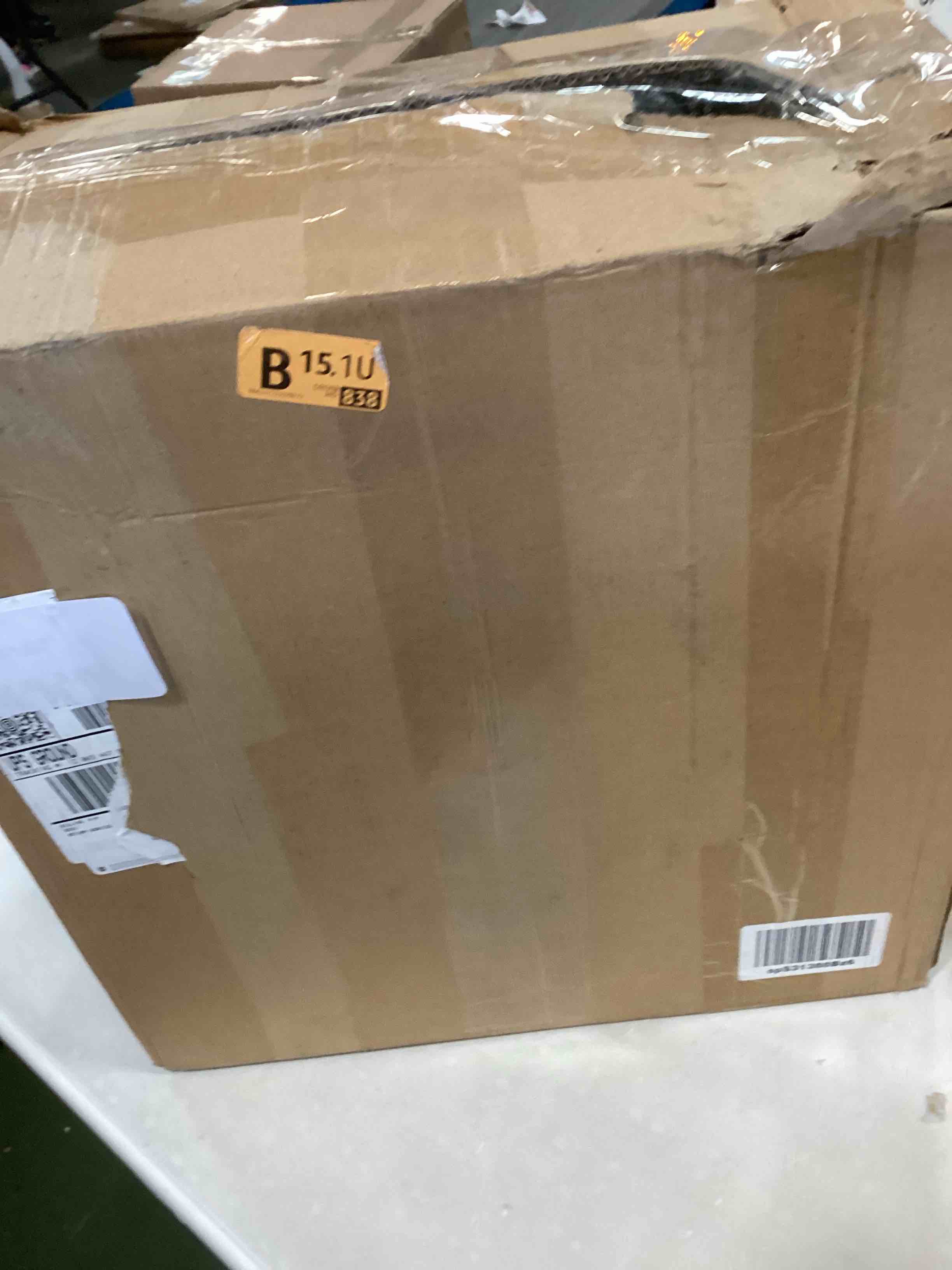 https://s3.amazonaws.com/lotting-images-prod/bidfta/PNK1338381_1735836493800.jpeg