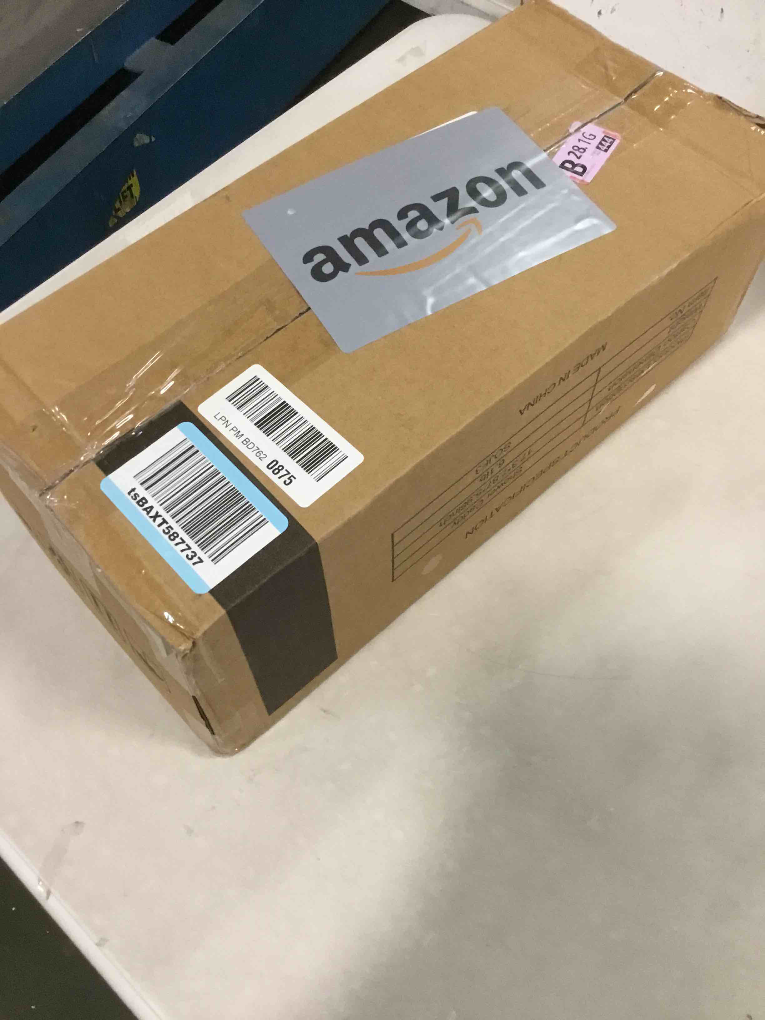 https://s3.amazonaws.com/lotting-images-prod/bidfta/PNK1338504_1735851938219.jpeg