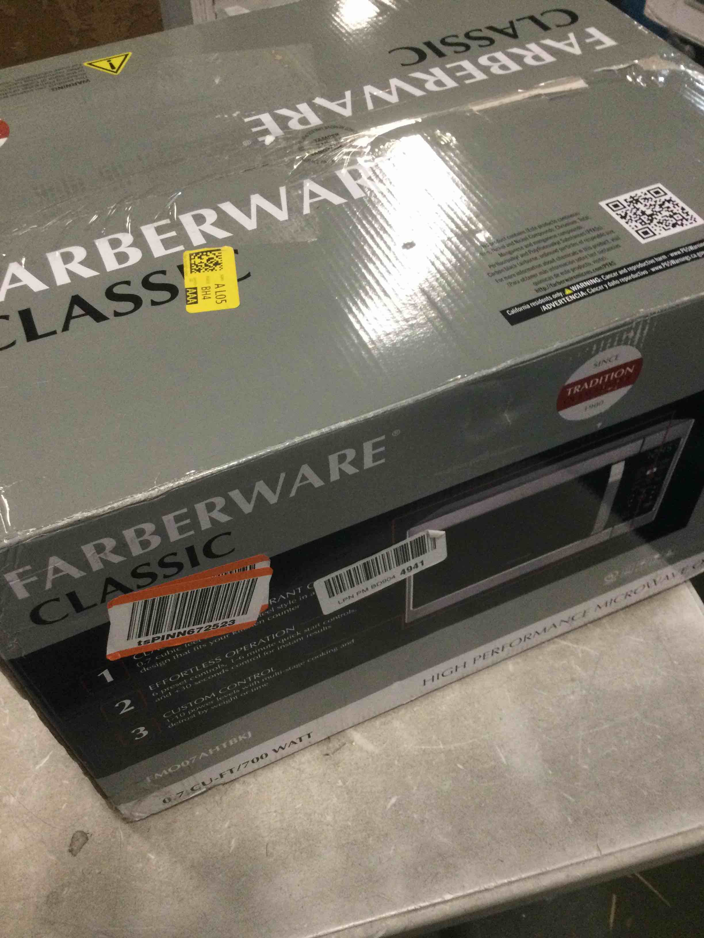 https://s3.amazonaws.com/lotting-images-prod/bidfta/PNK1338661_1735928707477.jpeg