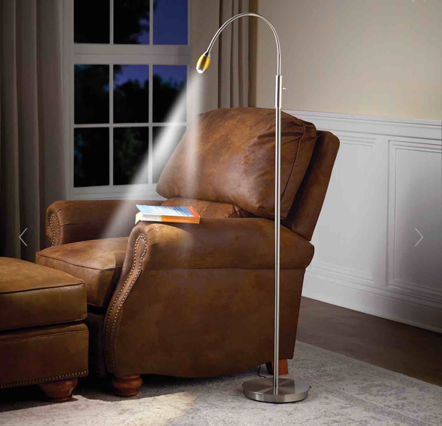 The Brightness Zooming Natural Light Lamp