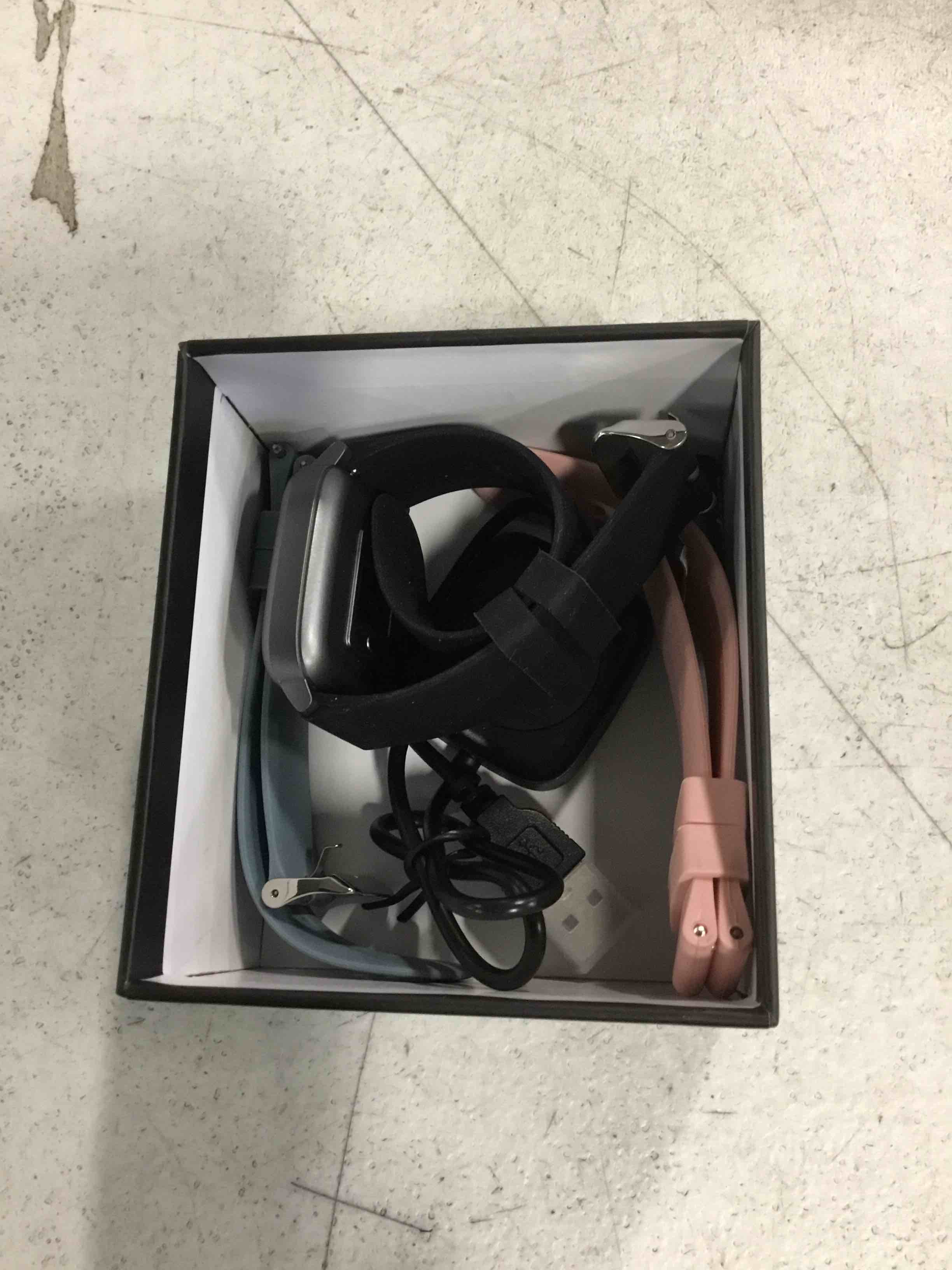 https://s3.amazonaws.com/lotting-images-prod/bidfta/PNK1341285_1733841145559.jpeg