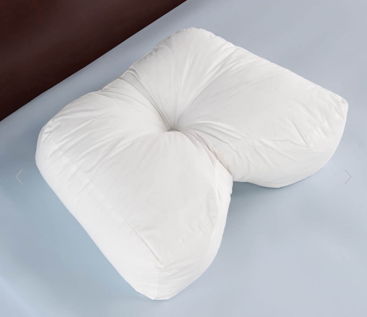 The Side Sleeper's Ergonomic Pillow