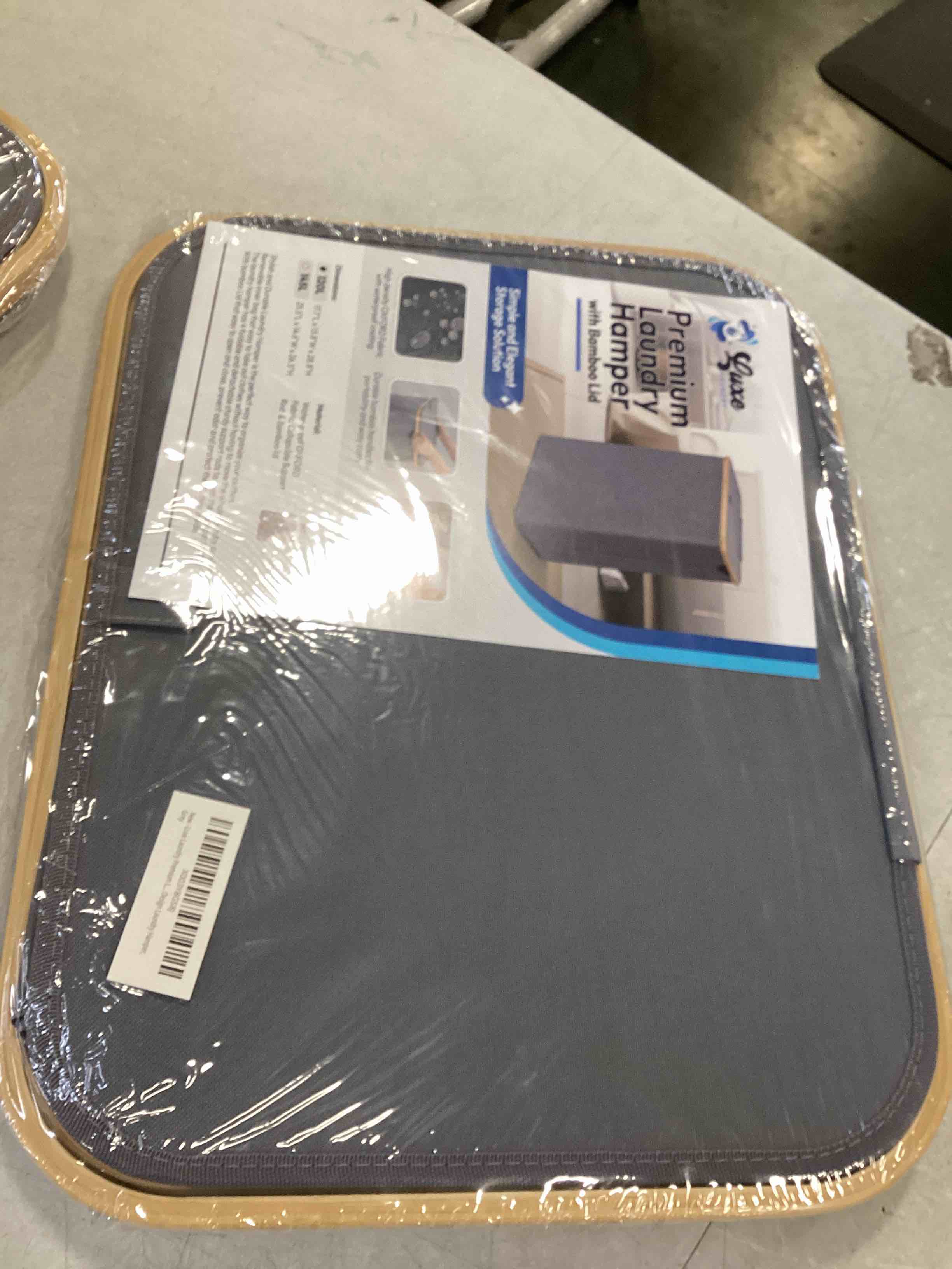 https://s3.amazonaws.com/lotting-images-prod/bidfta/PNK1342018_1733760243187.jpeg