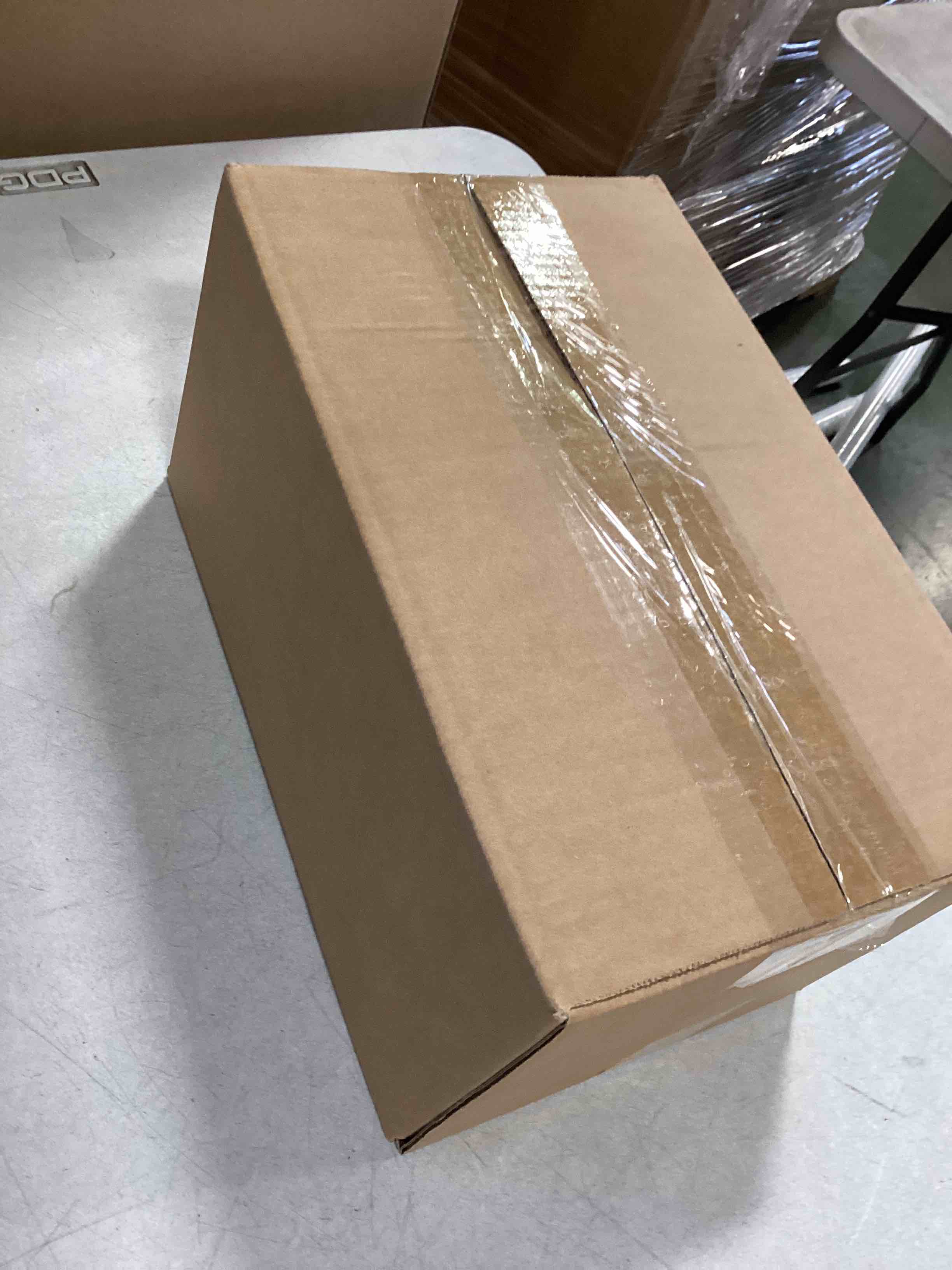 https://s3.amazonaws.com/lotting-images-prod/bidfta/PNK1342159_1733769709859.jpeg