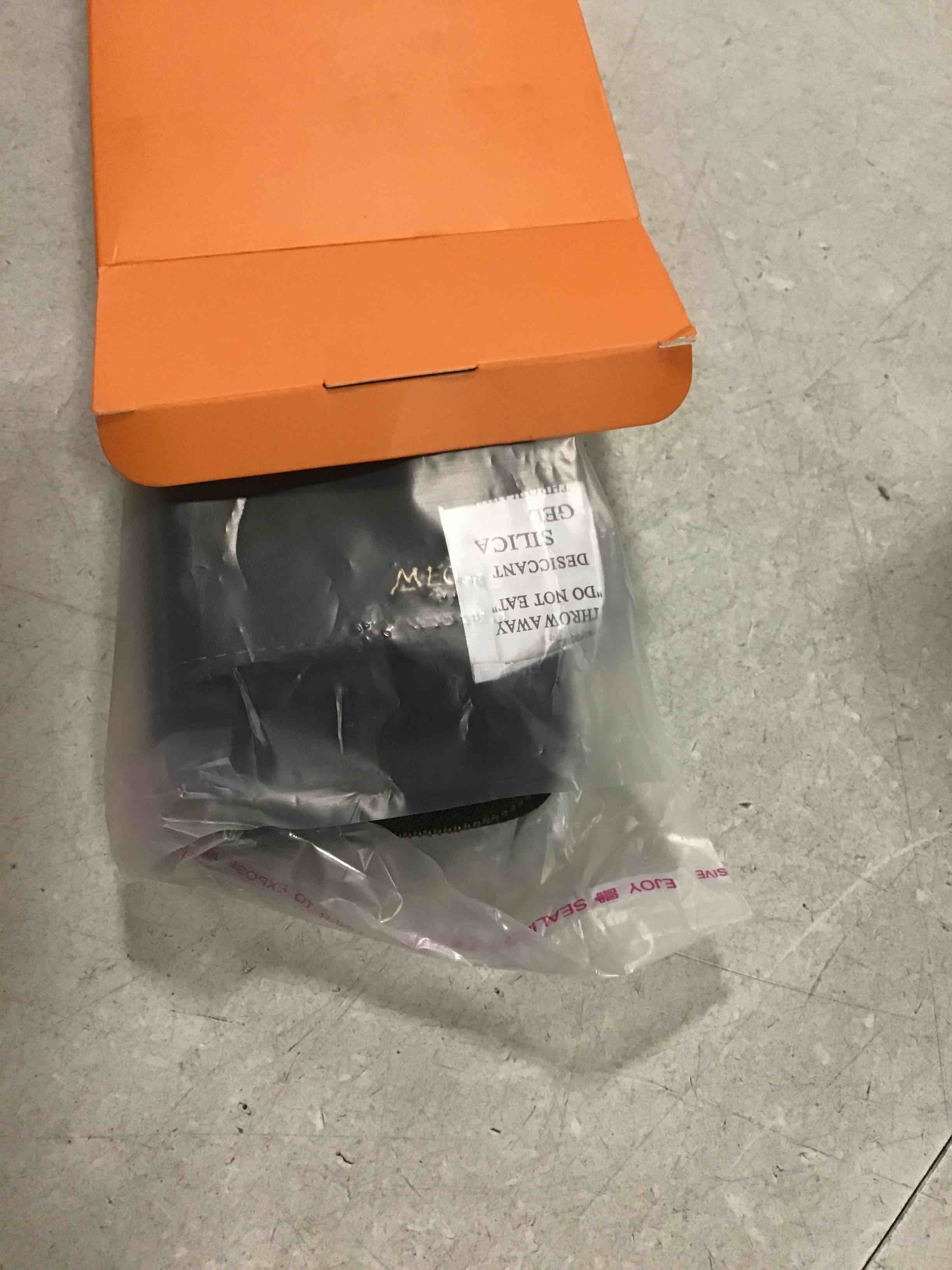 https://s3.amazonaws.com/lotting-images-prod/bidfta/PNK1342430_1733849731951.jpeg