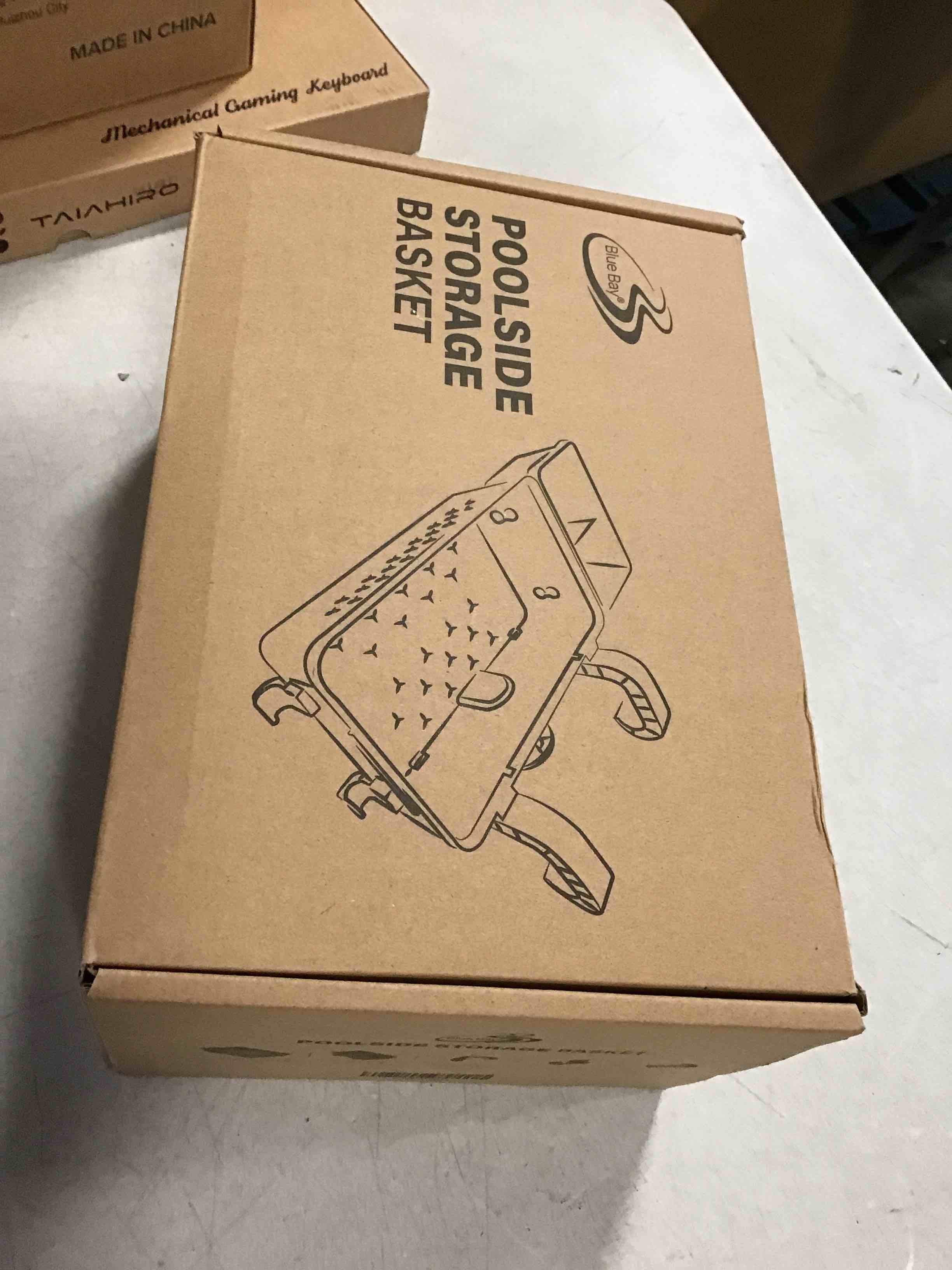 https://s3.amazonaws.com/lotting-images-prod/bidfta/PNK1342433_1733849926355.jpeg