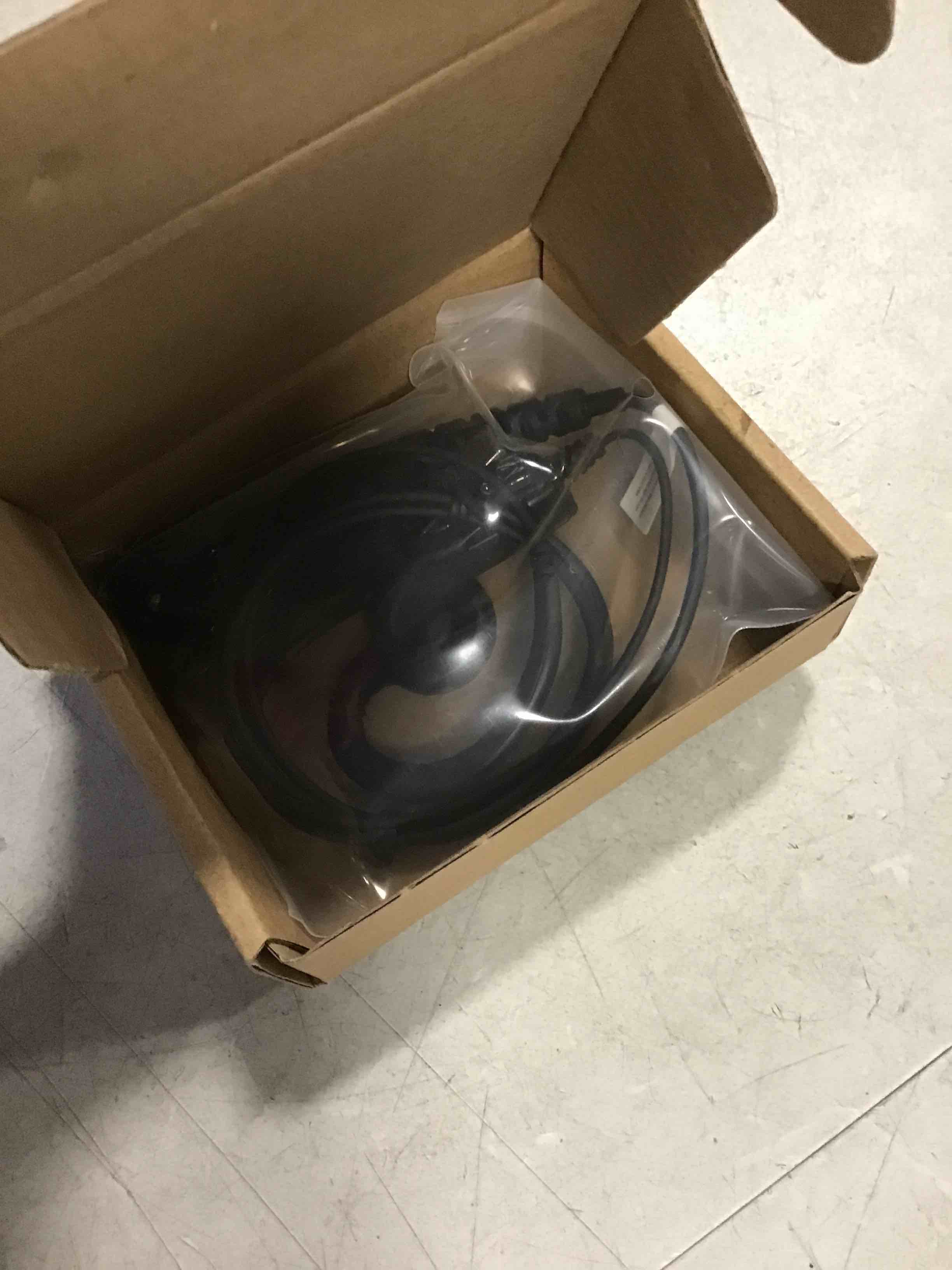 https://s3.amazonaws.com/lotting-images-prod/bidfta/PNK1342487_1733855874059.jpeg
