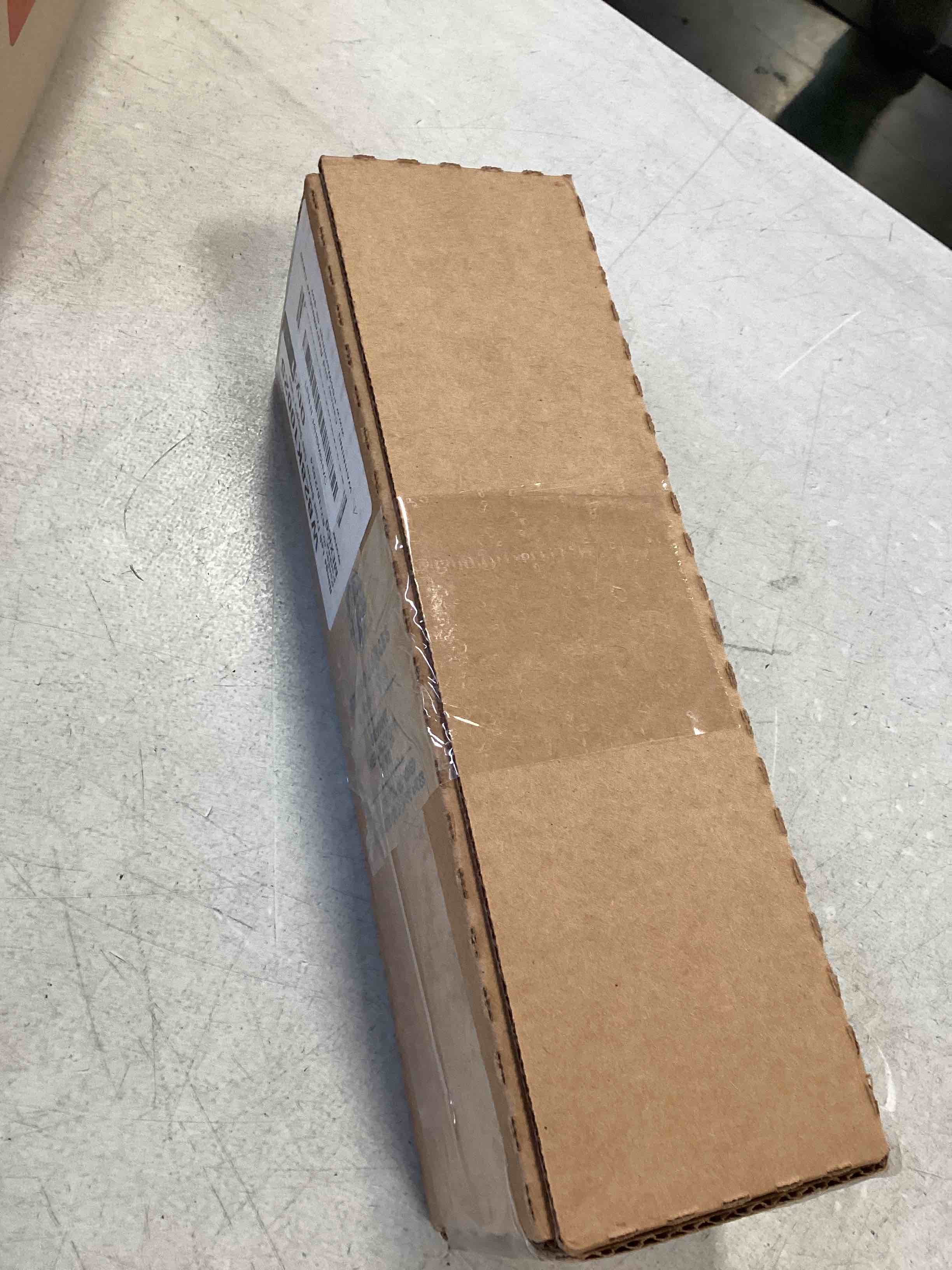 https://s3.amazonaws.com/lotting-images-prod/bidfta/PNK1342810_1733942409827.jpeg