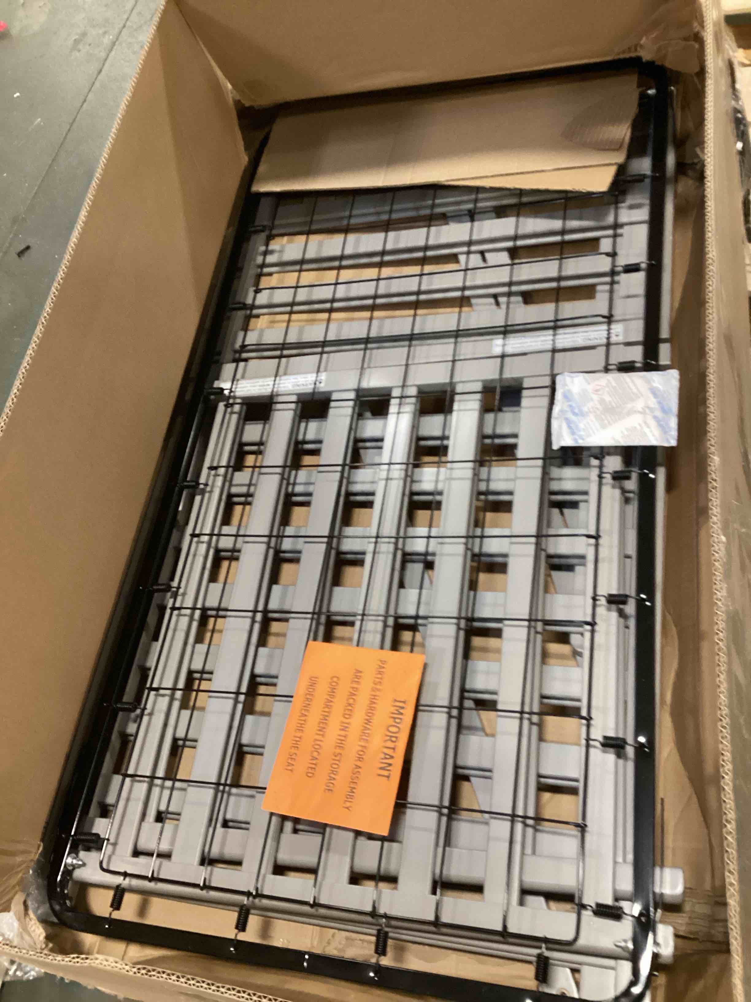 https://s3.amazonaws.com/lotting-images-prod/bidfta/PNK1345474_1734469788241.jpeg