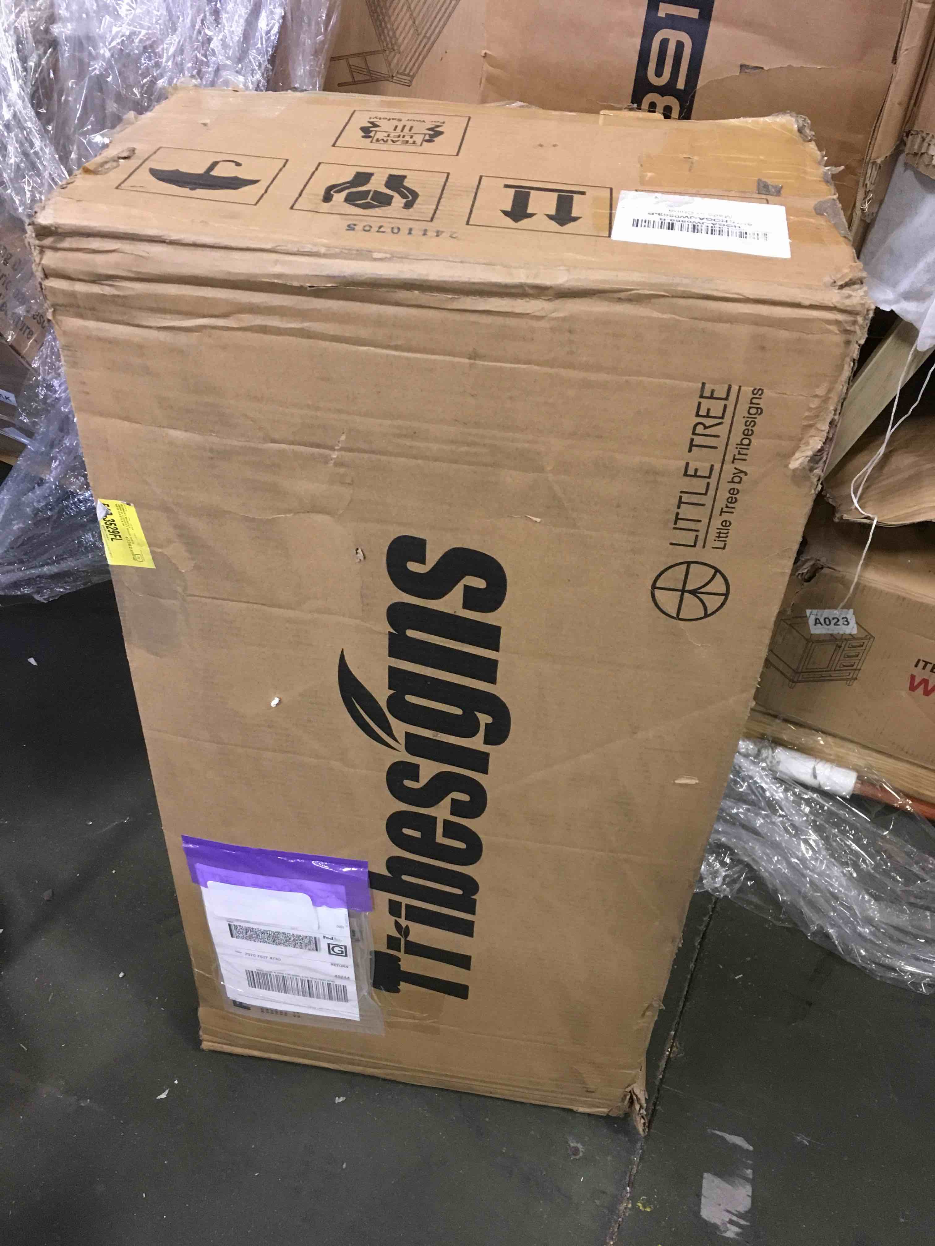 https://s3.amazonaws.com/lotting-images-prod/bidfta/PNK1346643_1736368811653.jpeg