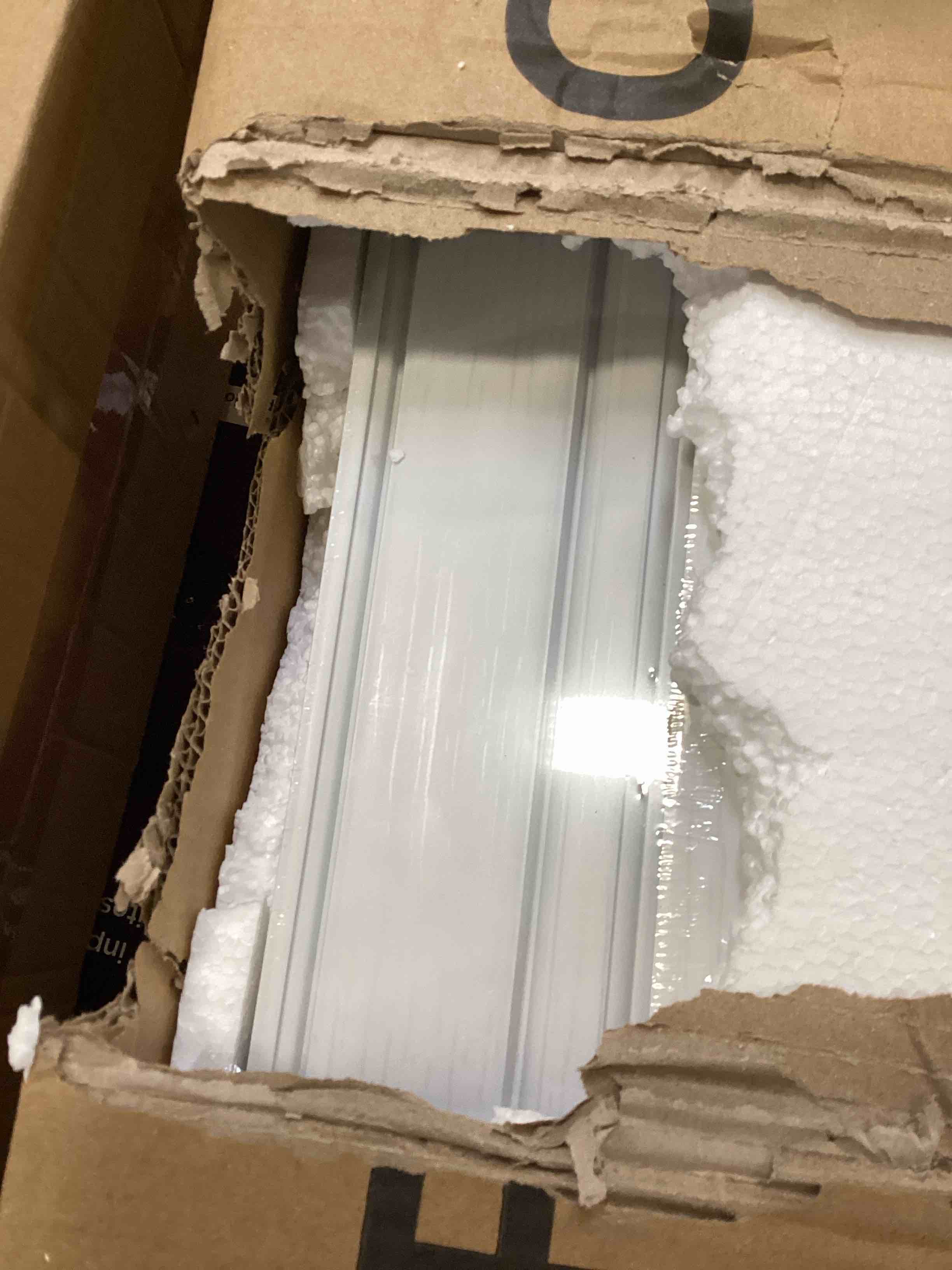 https://s3.amazonaws.com/lotting-images-prod/bidfta/PNK1347002_1736786198462.jpeg