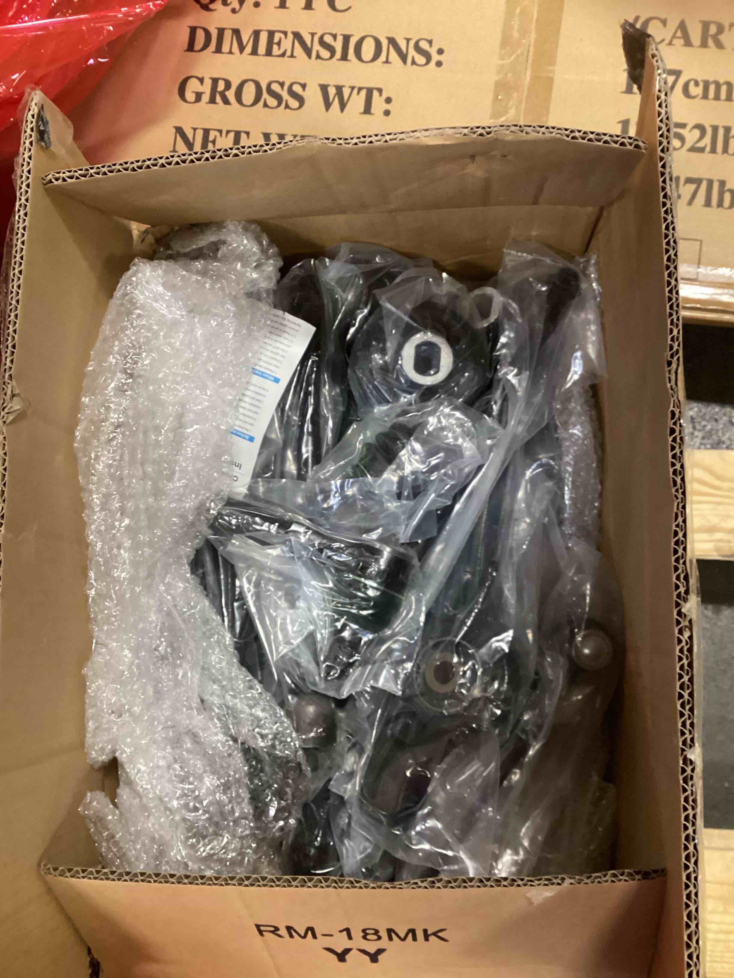 https://s3.amazonaws.com/lotting-images-prod/bidfta/PNK1347369_1737050177969.jpeg