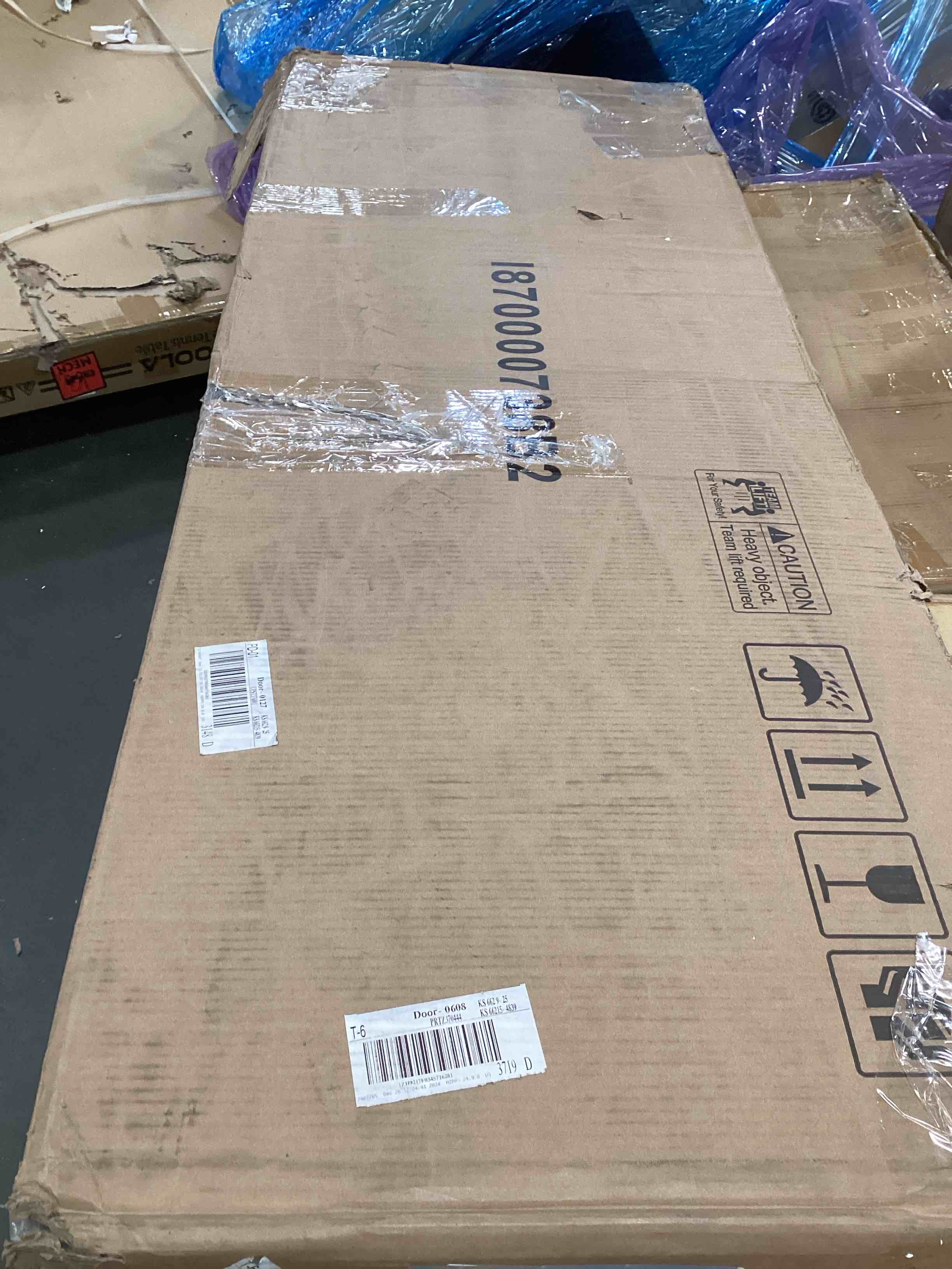 https://s3.amazonaws.com/lotting-images-prod/bidfta/PNK1347868_1737475400814.jpeg