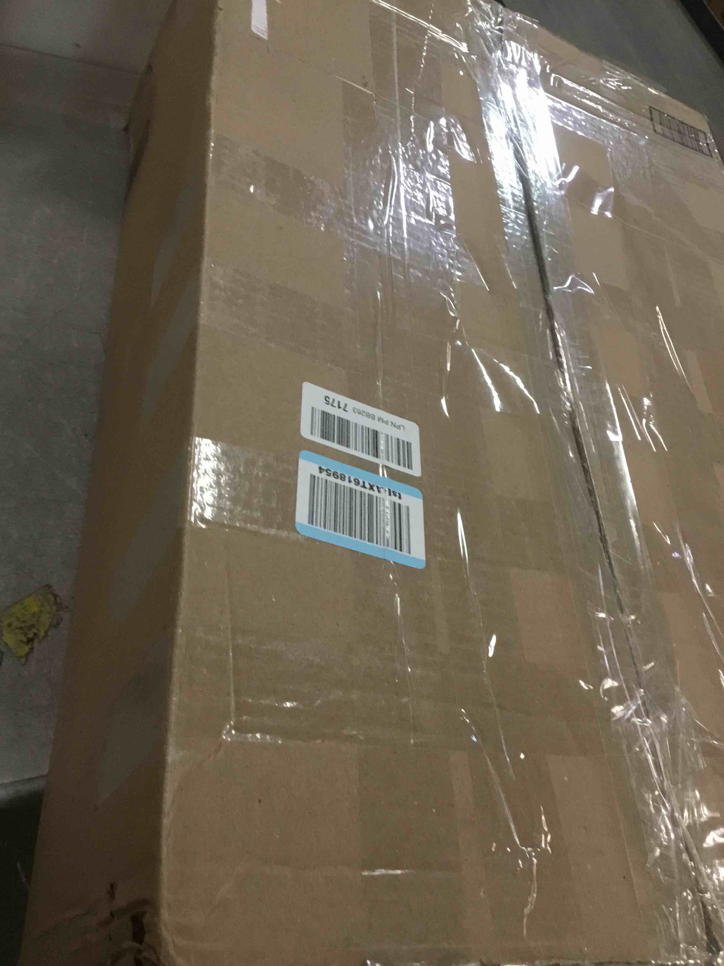 https://s3.amazonaws.com/lotting-images-prod/bidfta/PNK1348893_1733848461946.jpeg