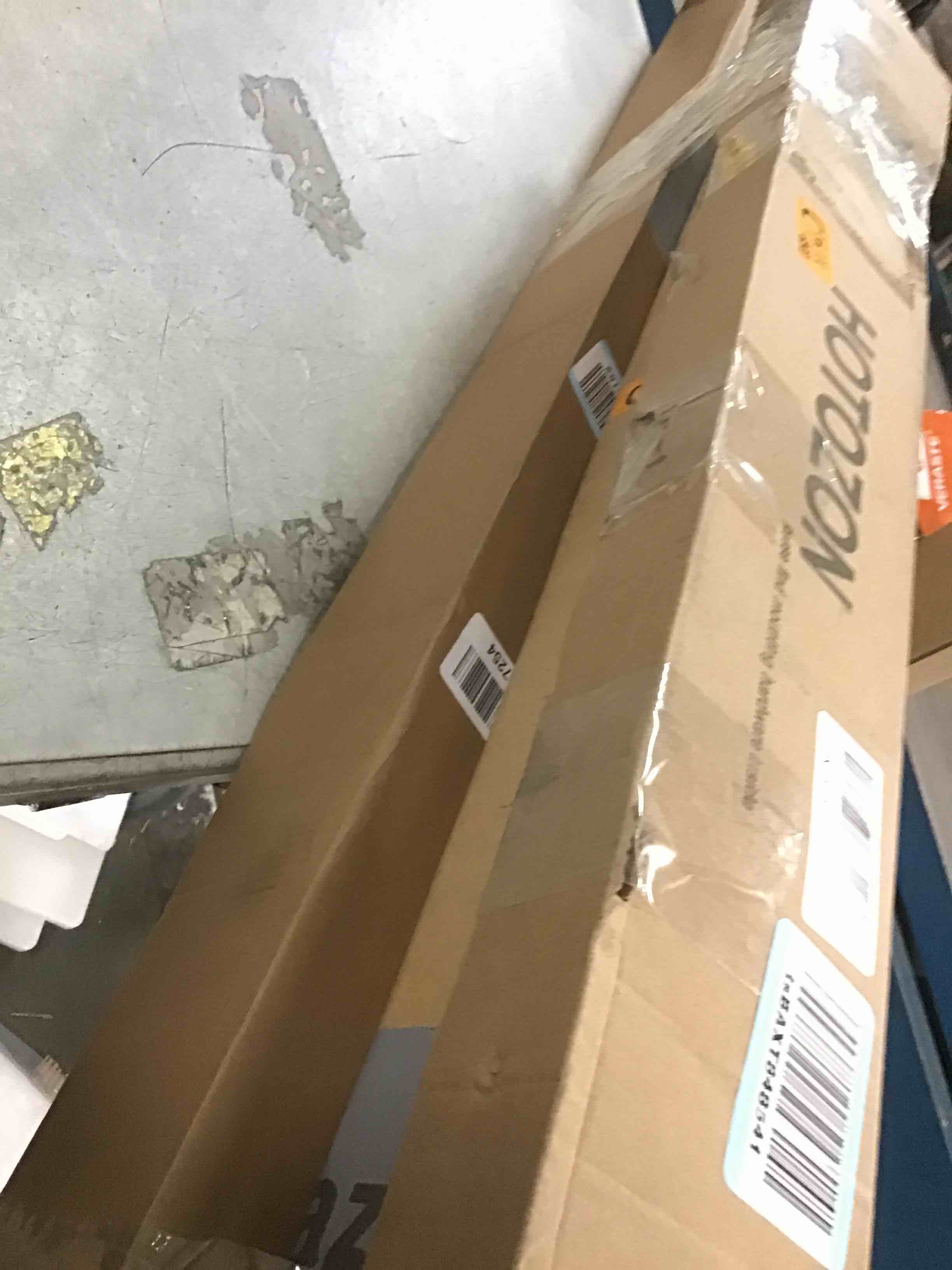 https://s3.amazonaws.com/lotting-images-prod/bidfta/PNK1348992_1733864503740.jpeg