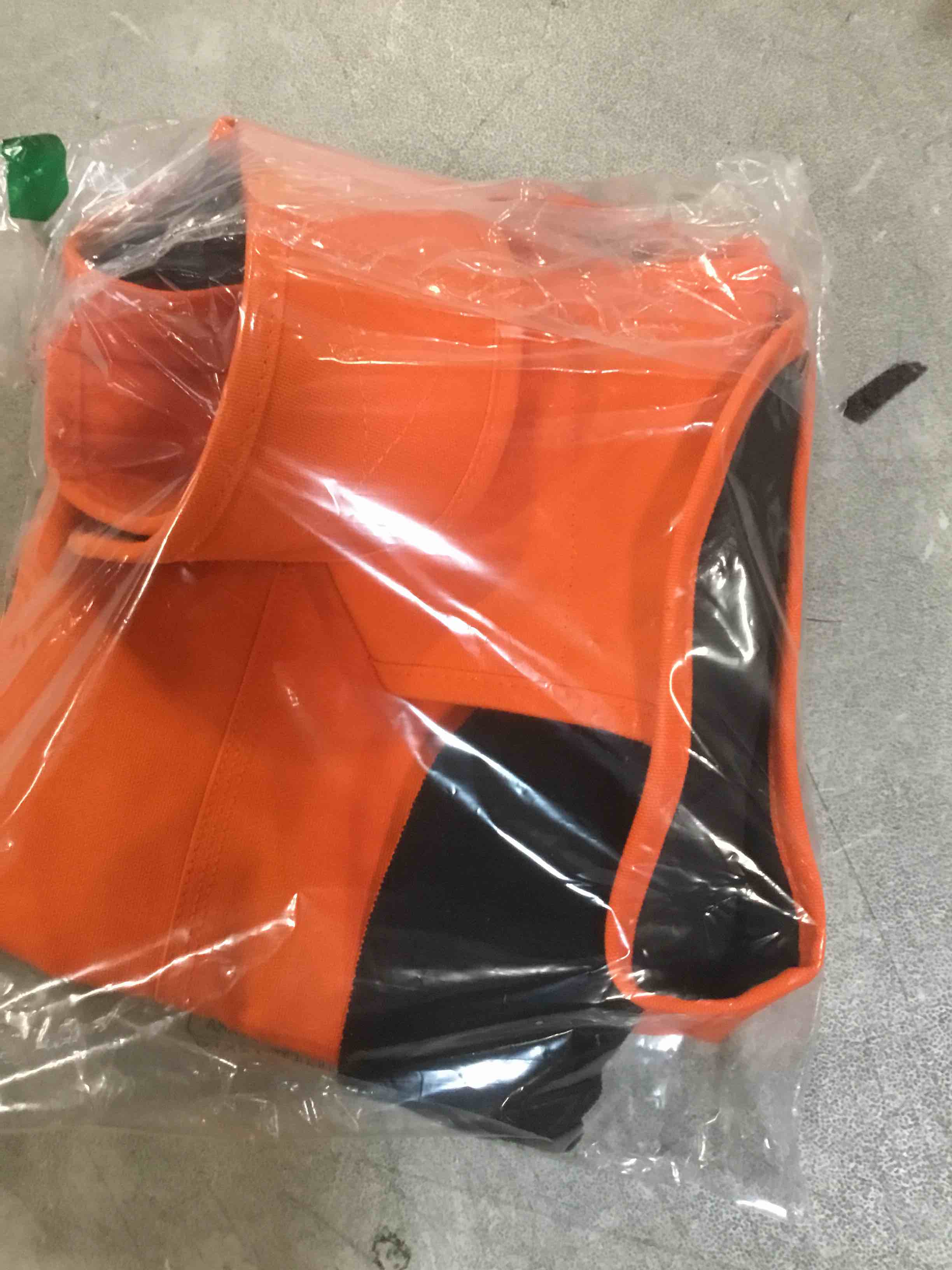 https://s3.amazonaws.com/lotting-images-prod/bidfta/PNK1349548_1734095223683.jpeg