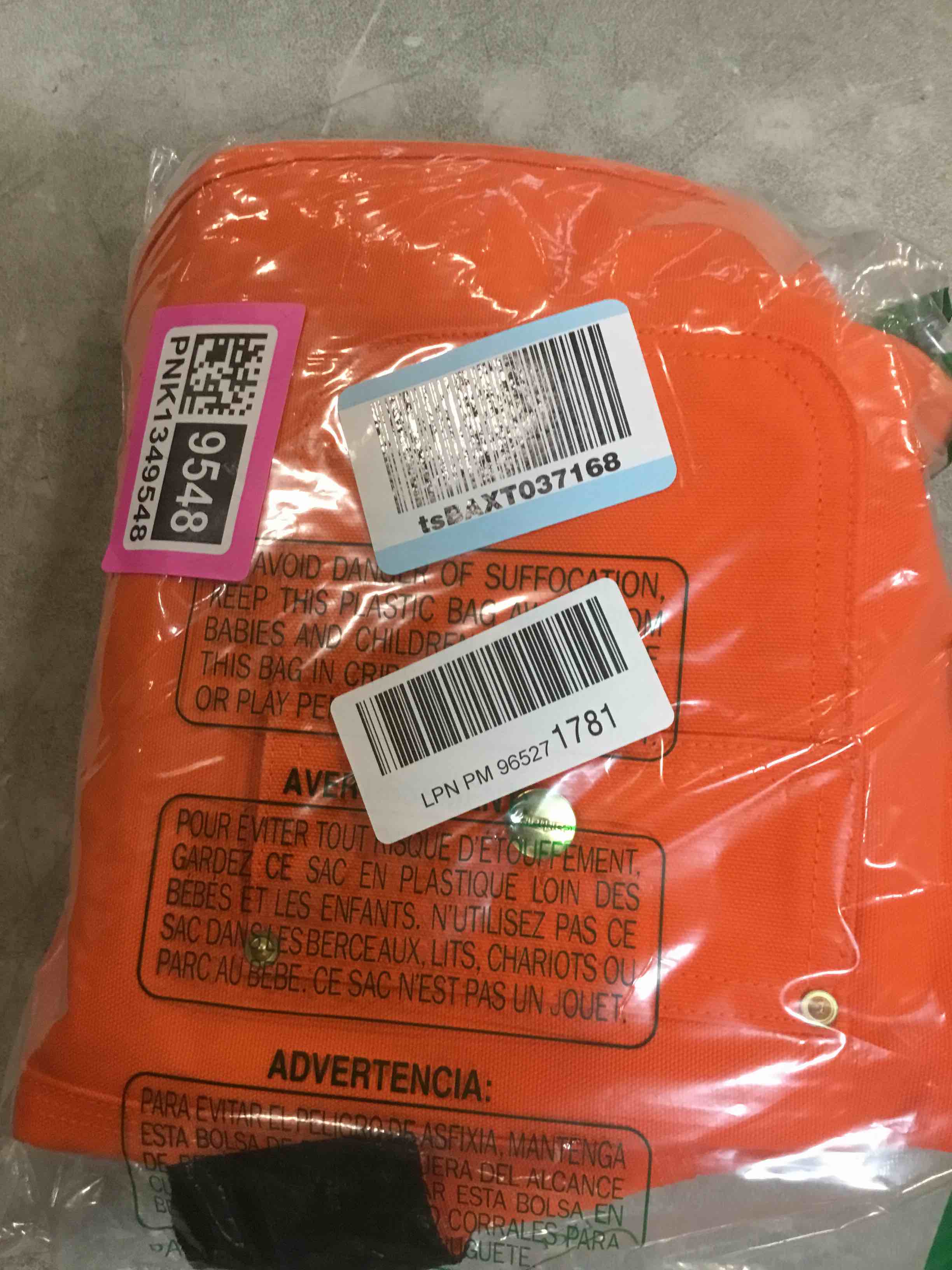 https://s3.amazonaws.com/lotting-images-prod/bidfta/PNK1349548_1734095227922.jpeg