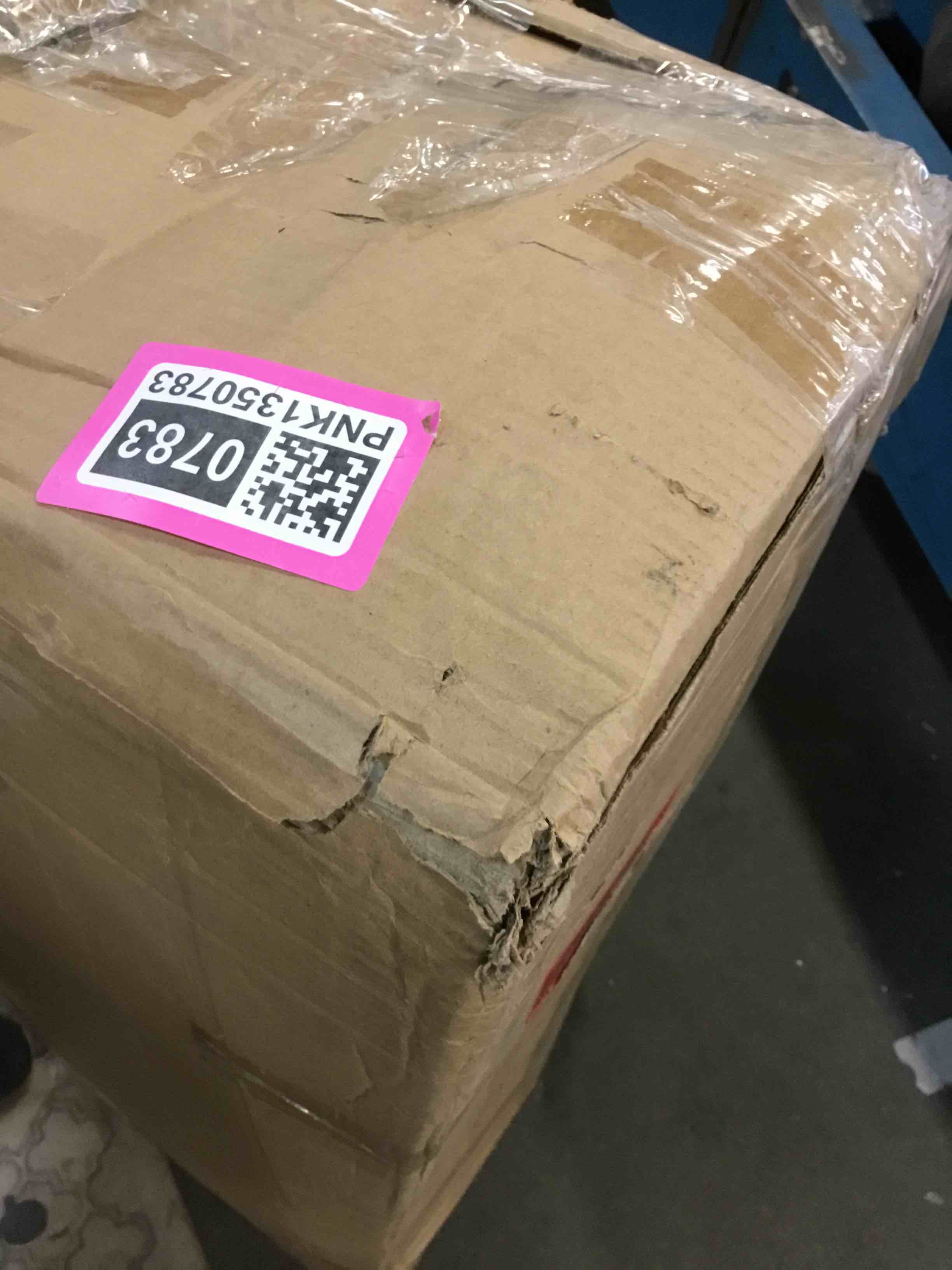 https://s3.amazonaws.com/lotting-images-prod/bidfta/PNK1350783_1734626091688.jpeg