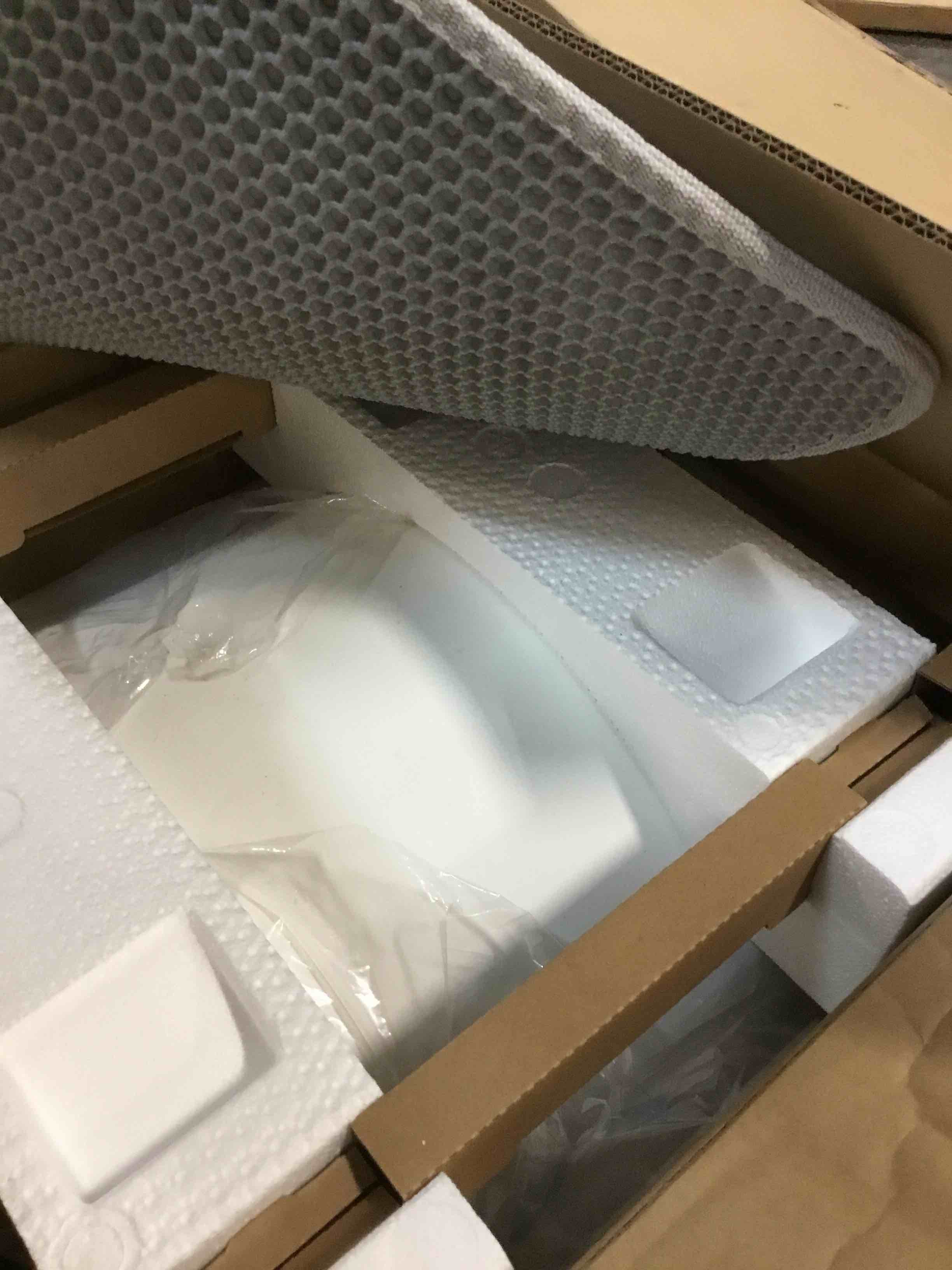 https://s3.amazonaws.com/lotting-images-prod/bidfta/PNK1350812_1734629526380.jpeg