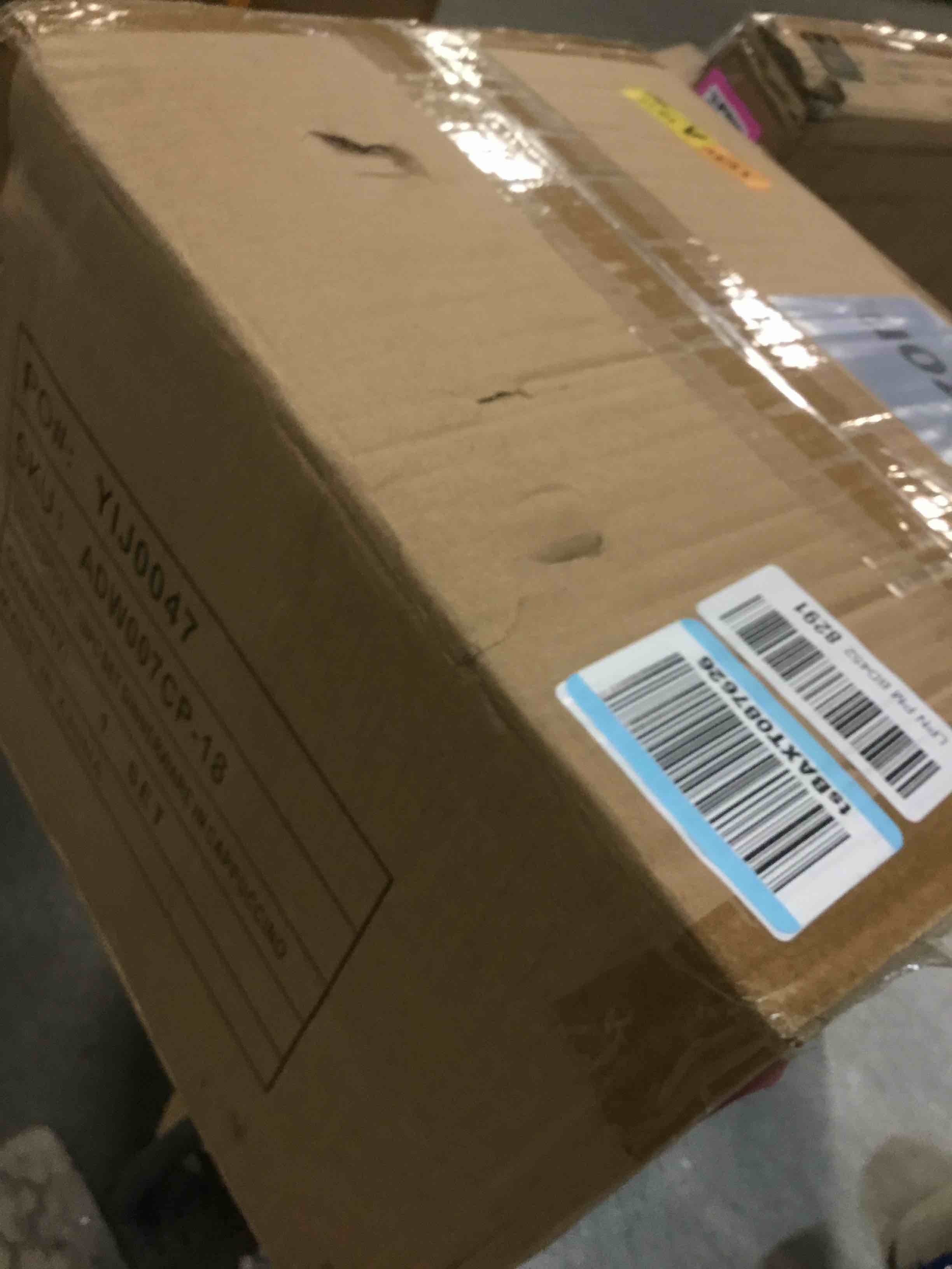 https://s3.amazonaws.com/lotting-images-prod/bidfta/PNK1350843_1734635212817.jpeg