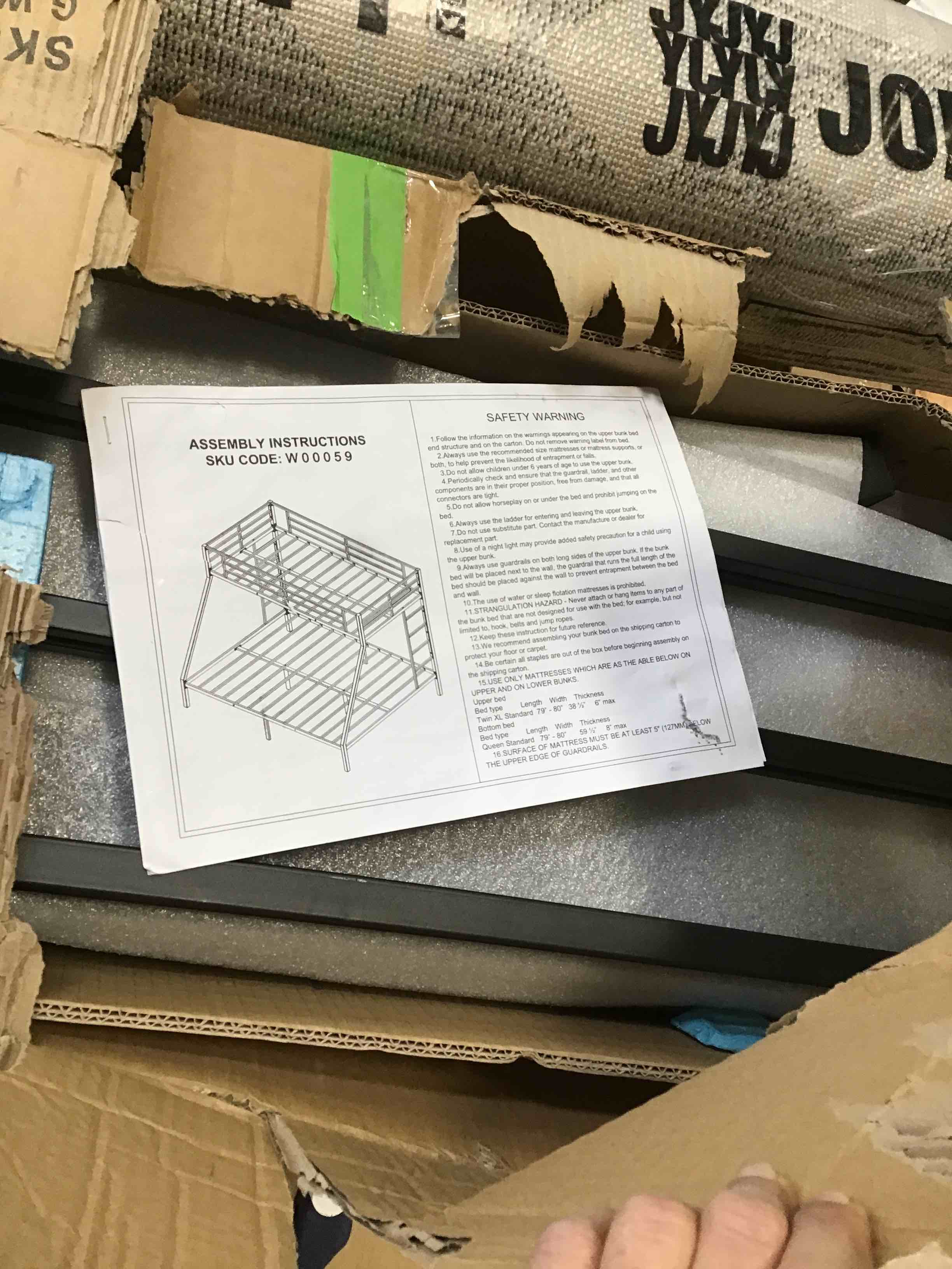 https://s3.amazonaws.com/lotting-images-prod/bidfta/PNK1351627_1737995864720.jpeg