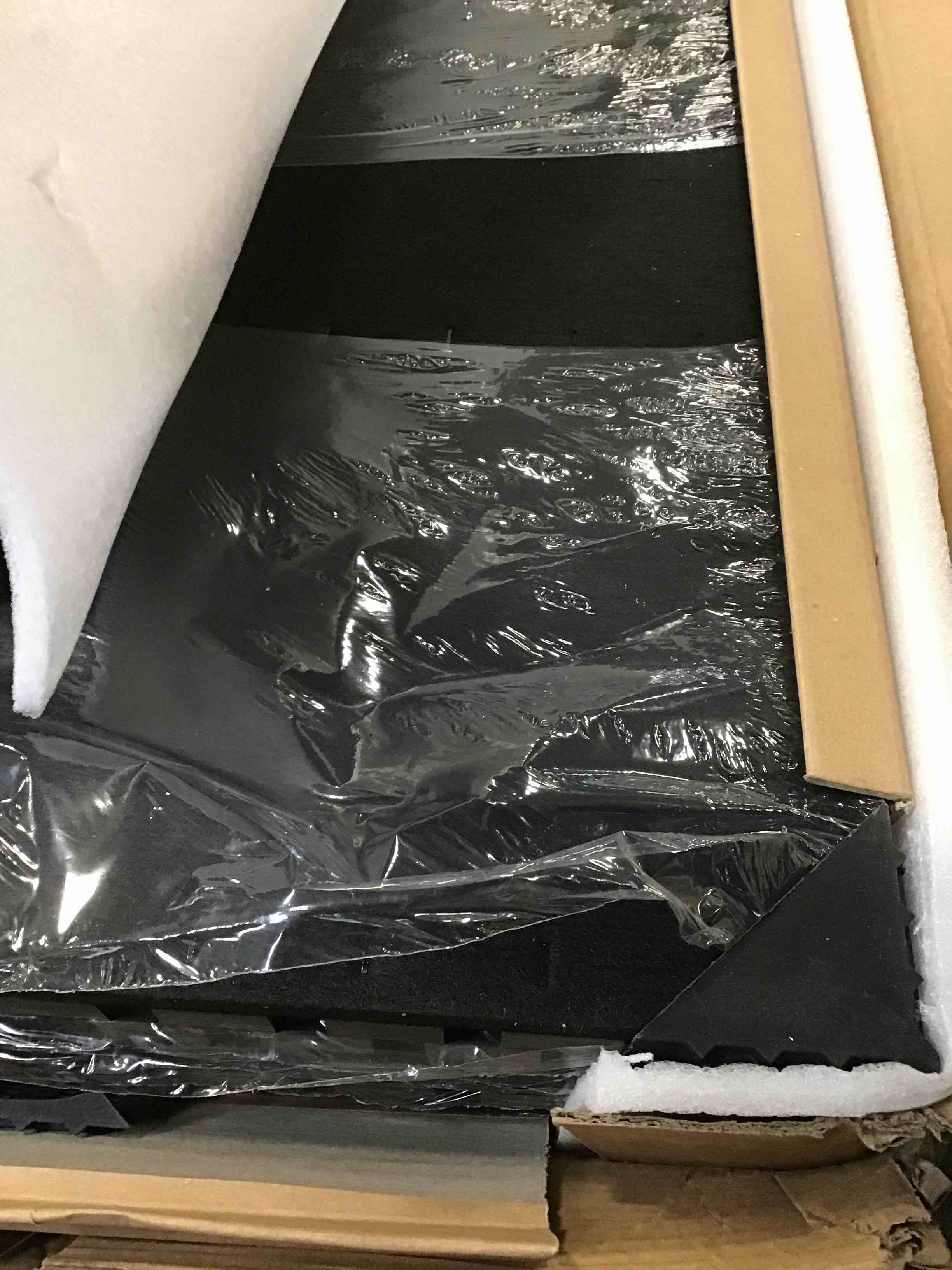 https://s3.amazonaws.com/lotting-images-prod/bidfta/PNK1351637_1738000395390.jpeg