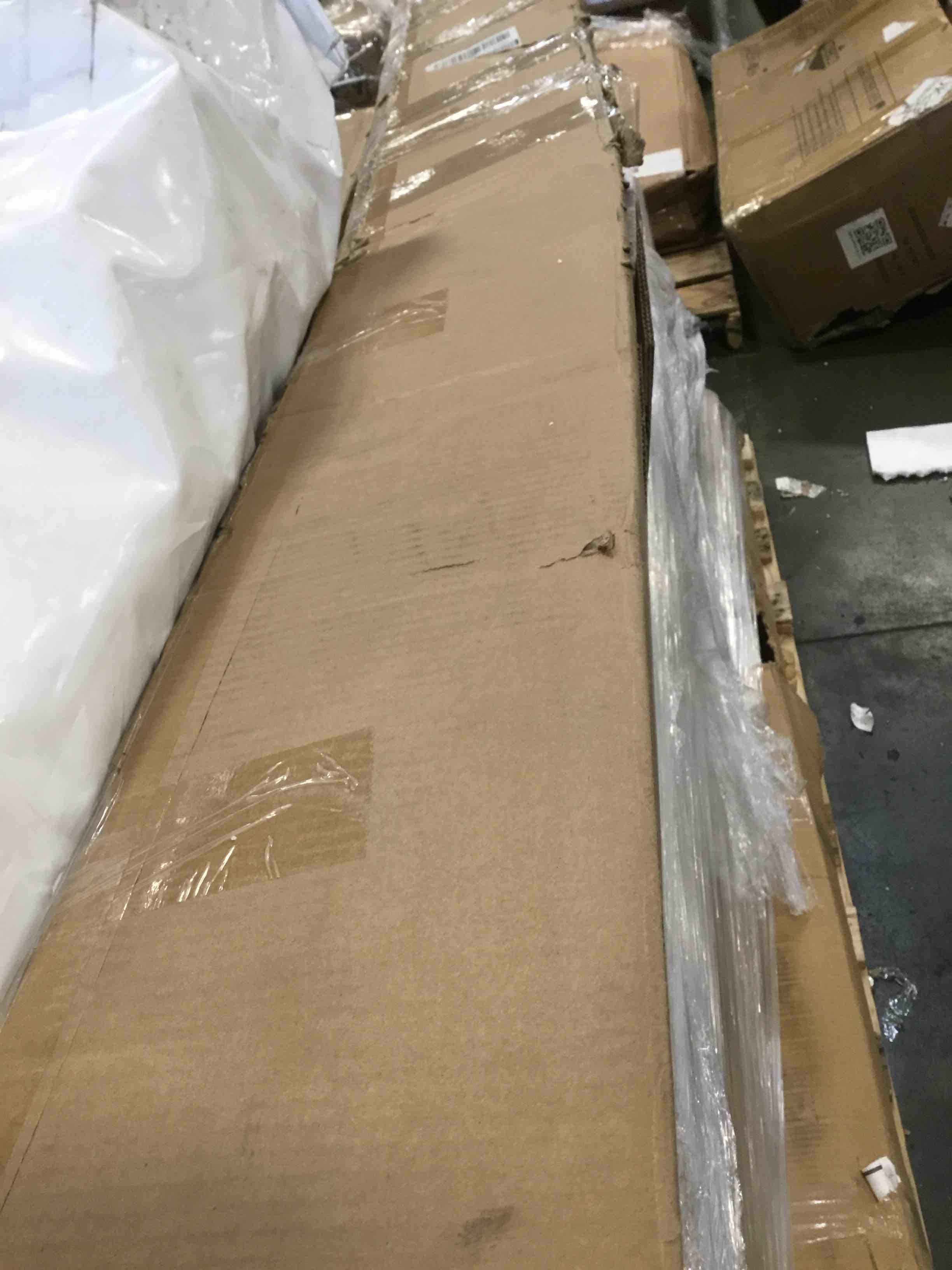 https://s3.amazonaws.com/lotting-images-prod/bidfta/PNK1352073_1741698308063.jpeg