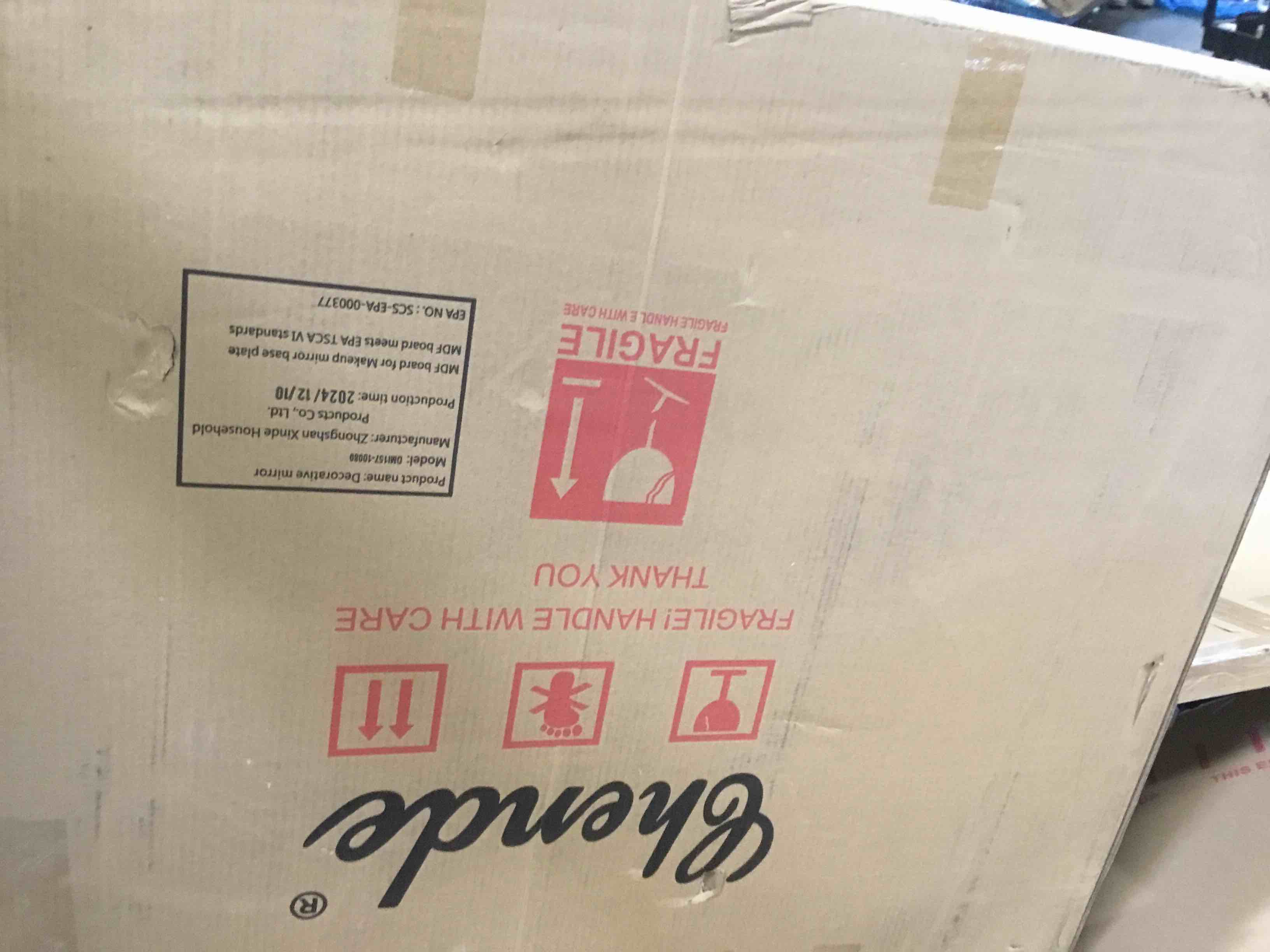 https://s3.amazonaws.com/lotting-images-prod/bidfta/PNK1353268_1742827448444.jpeg