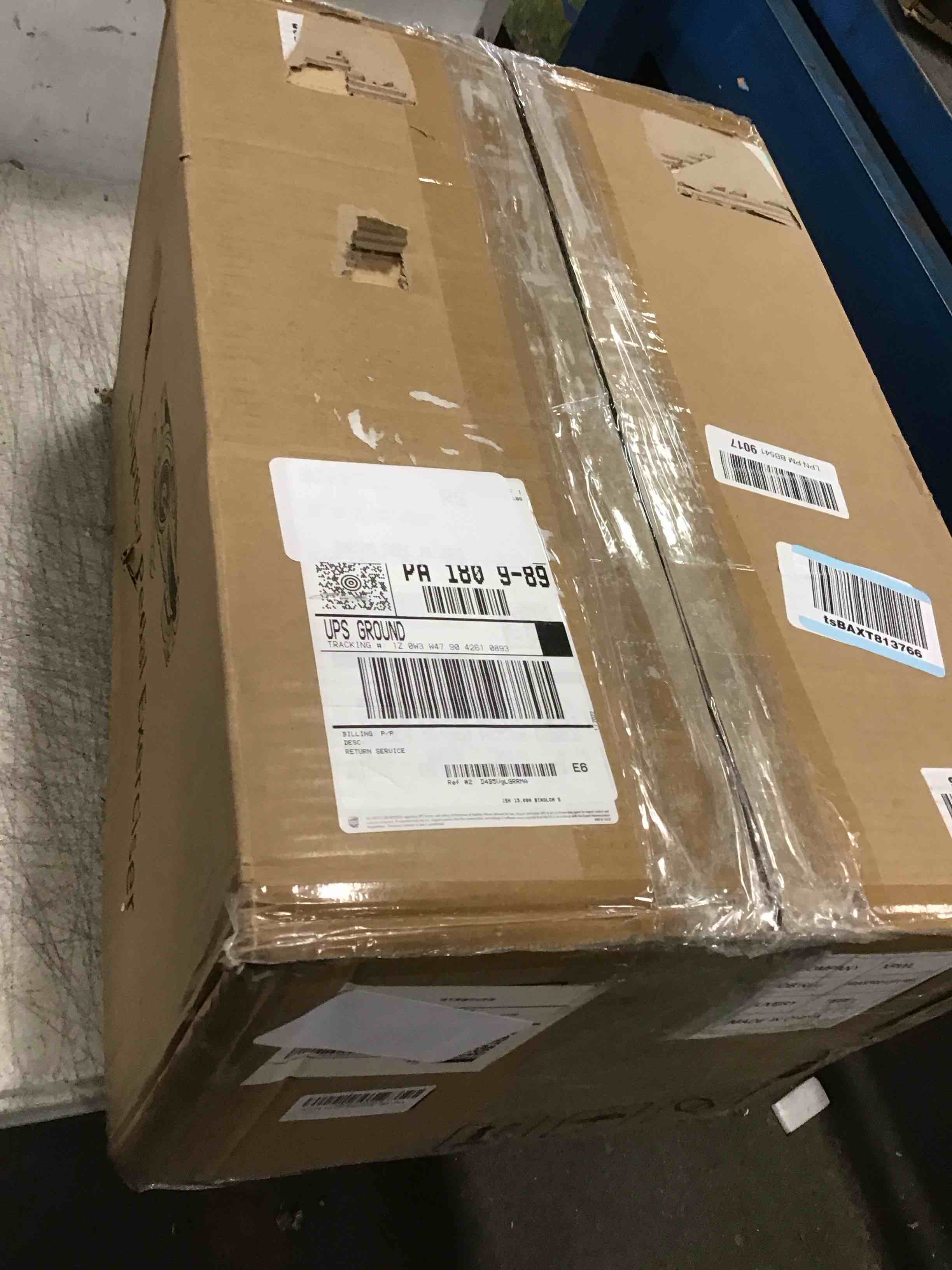 https://s3.amazonaws.com/lotting-images-prod/bidfta/PNK1354010_1733166078292.jpeg