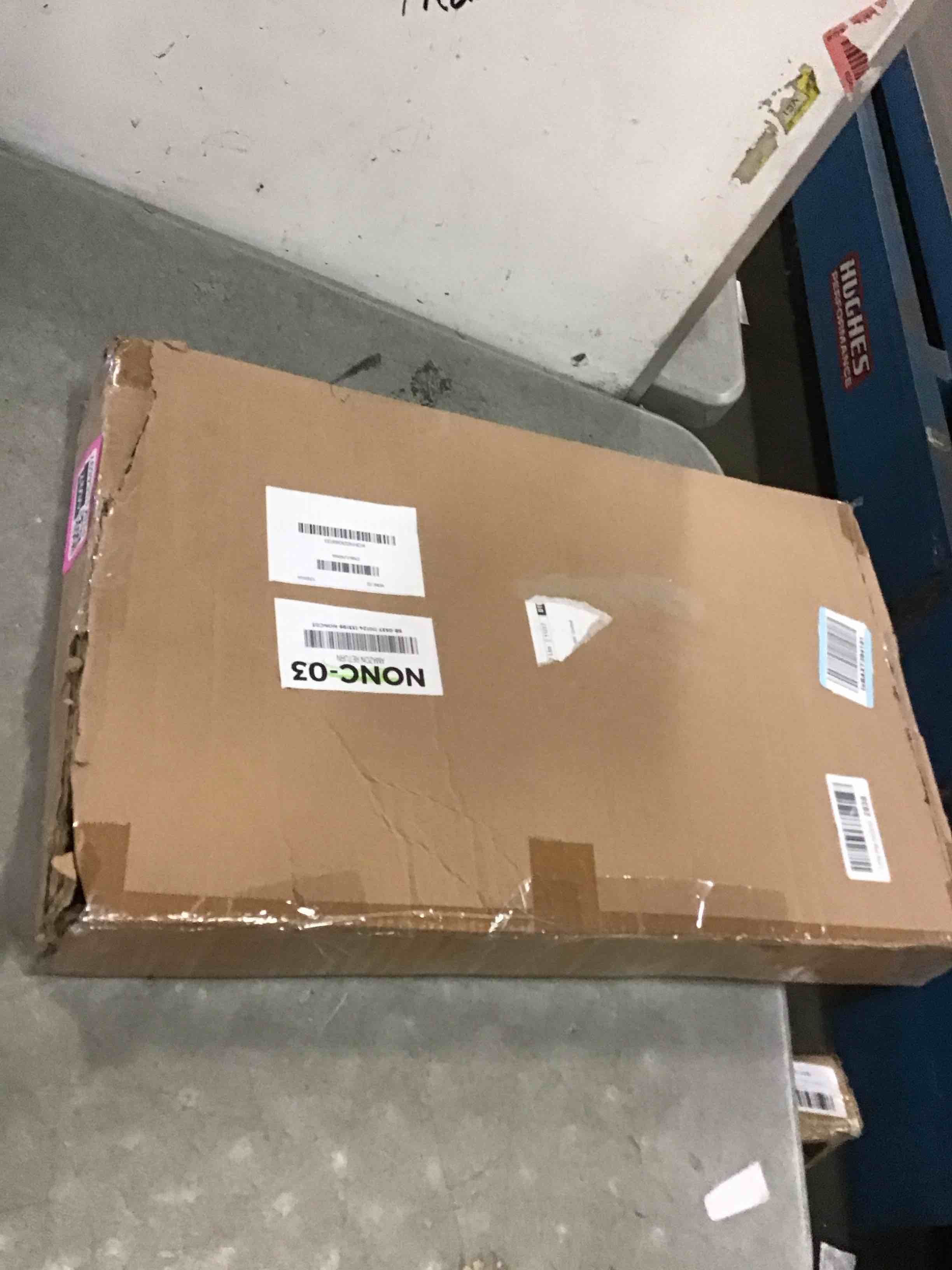 https://s3.amazonaws.com/lotting-images-prod/bidfta/PNK1354697_1733419565745.jpeg