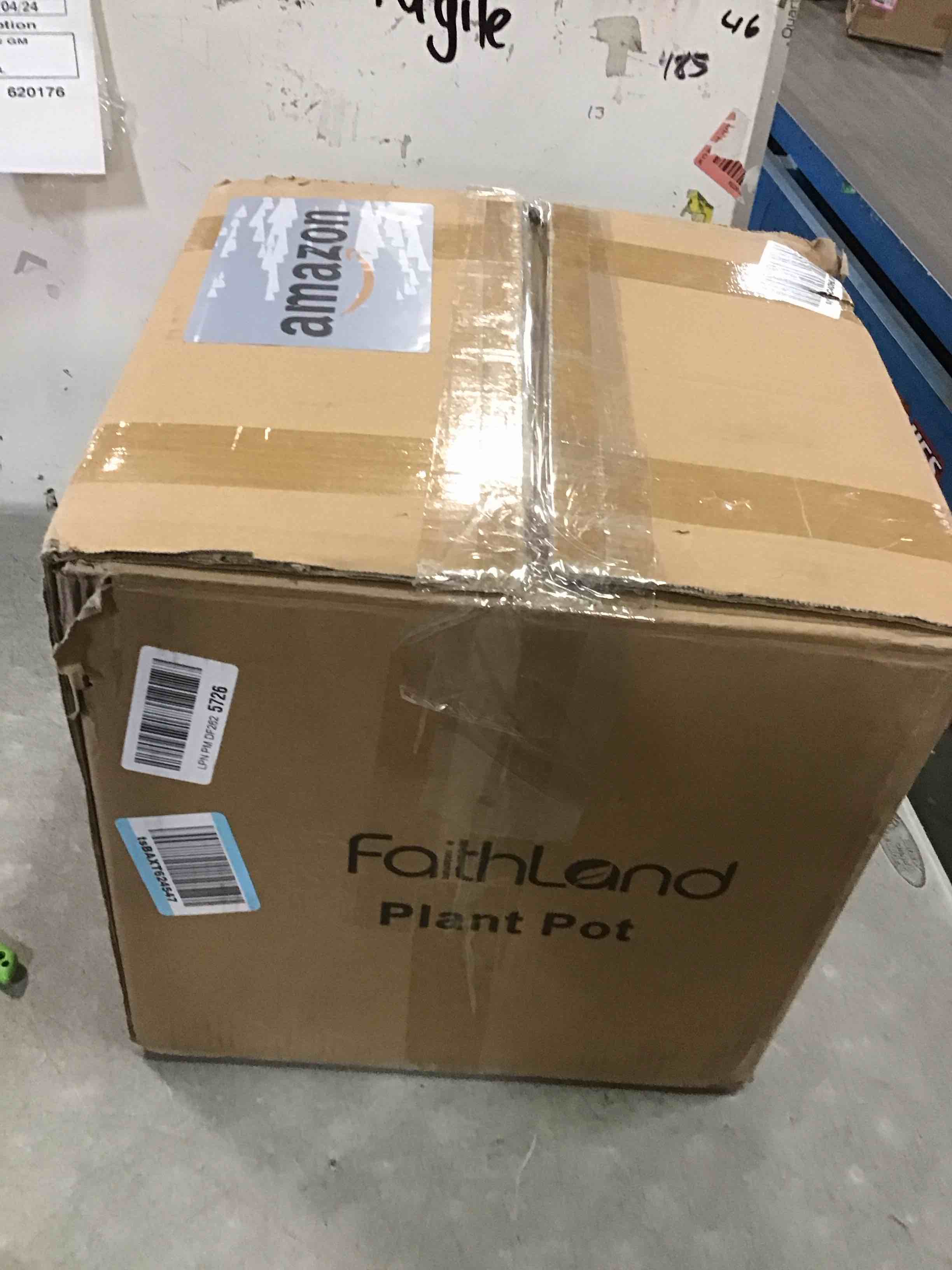 https://s3.amazonaws.com/lotting-images-prod/bidfta/PNK1354710_1733423136524.jpeg
