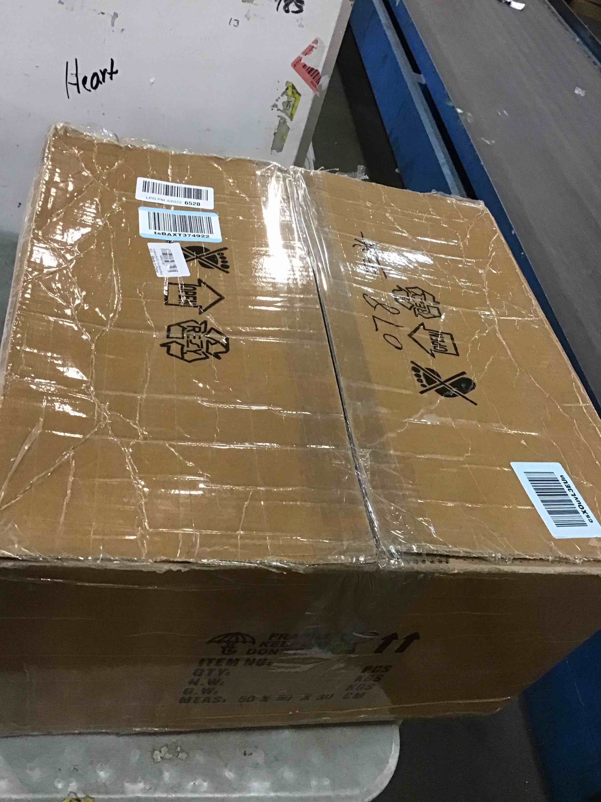 https://s3.amazonaws.com/lotting-images-prod/bidfta/PNK1354711_1733423063795.jpeg