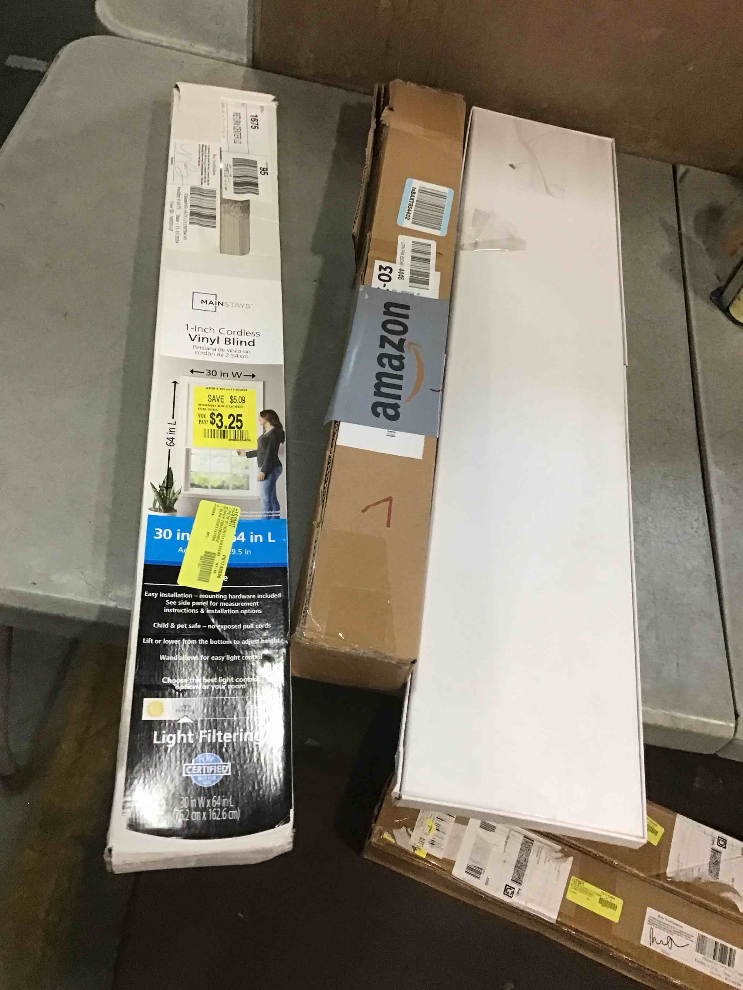 https://s3.amazonaws.com/lotting-images-prod/bidfta/PNK1354835_1733490835762.jpeg