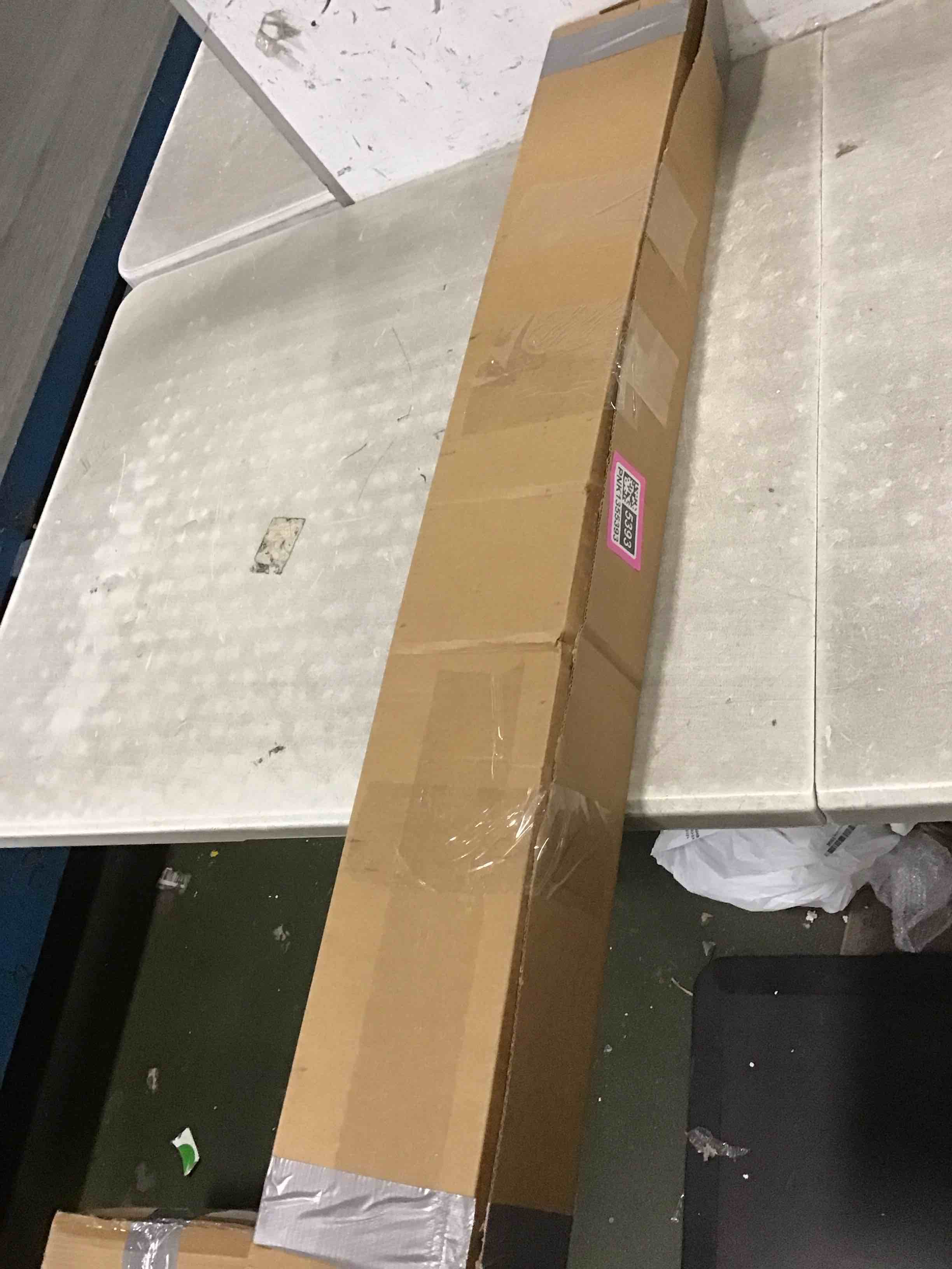 https://s3.amazonaws.com/lotting-images-prod/bidfta/PNK1355393_1733839559468.jpeg