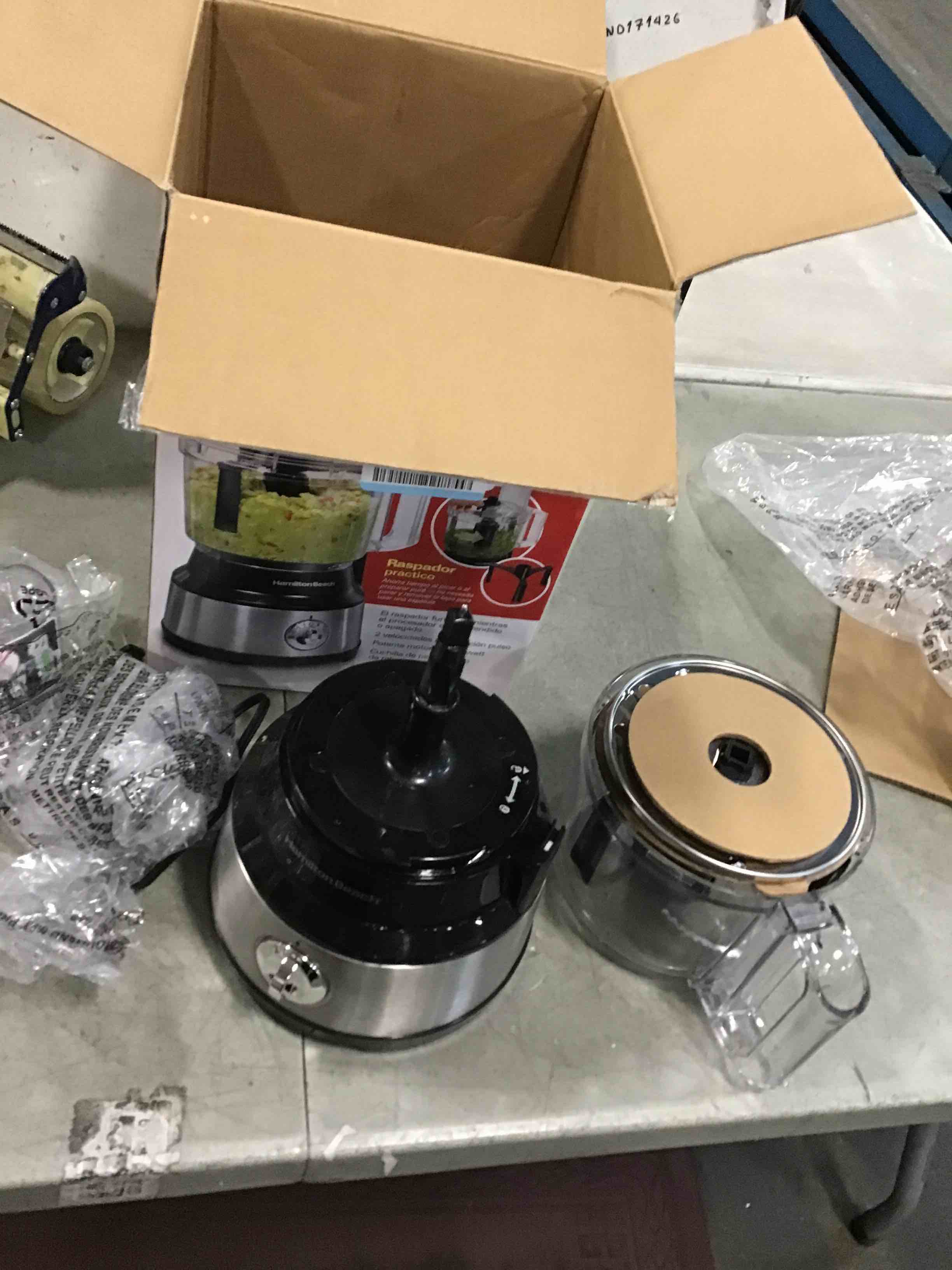 https://s3.amazonaws.com/lotting-images-prod/bidfta/PNK1356743_1734437235407.jpeg