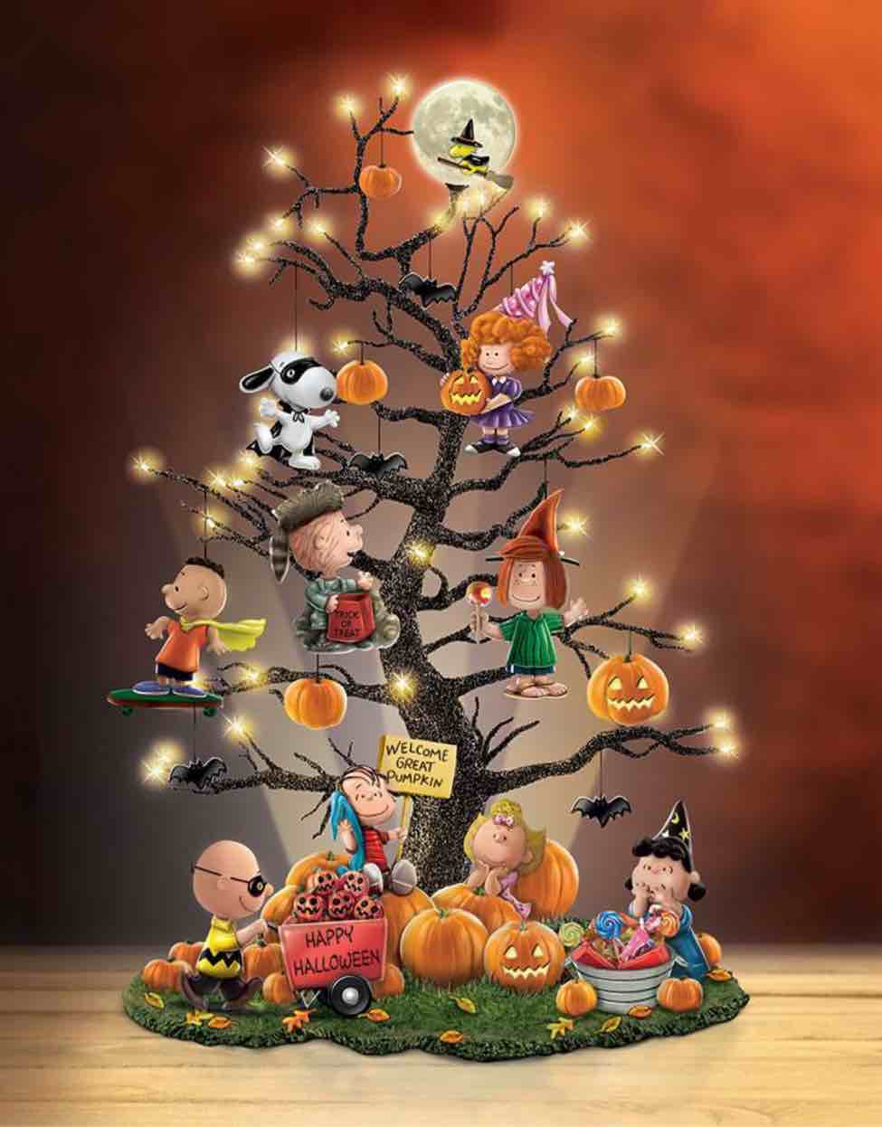 The Peanuts "It's The Great Pumpkin" Illuminated Halloween Tree, Multicolor