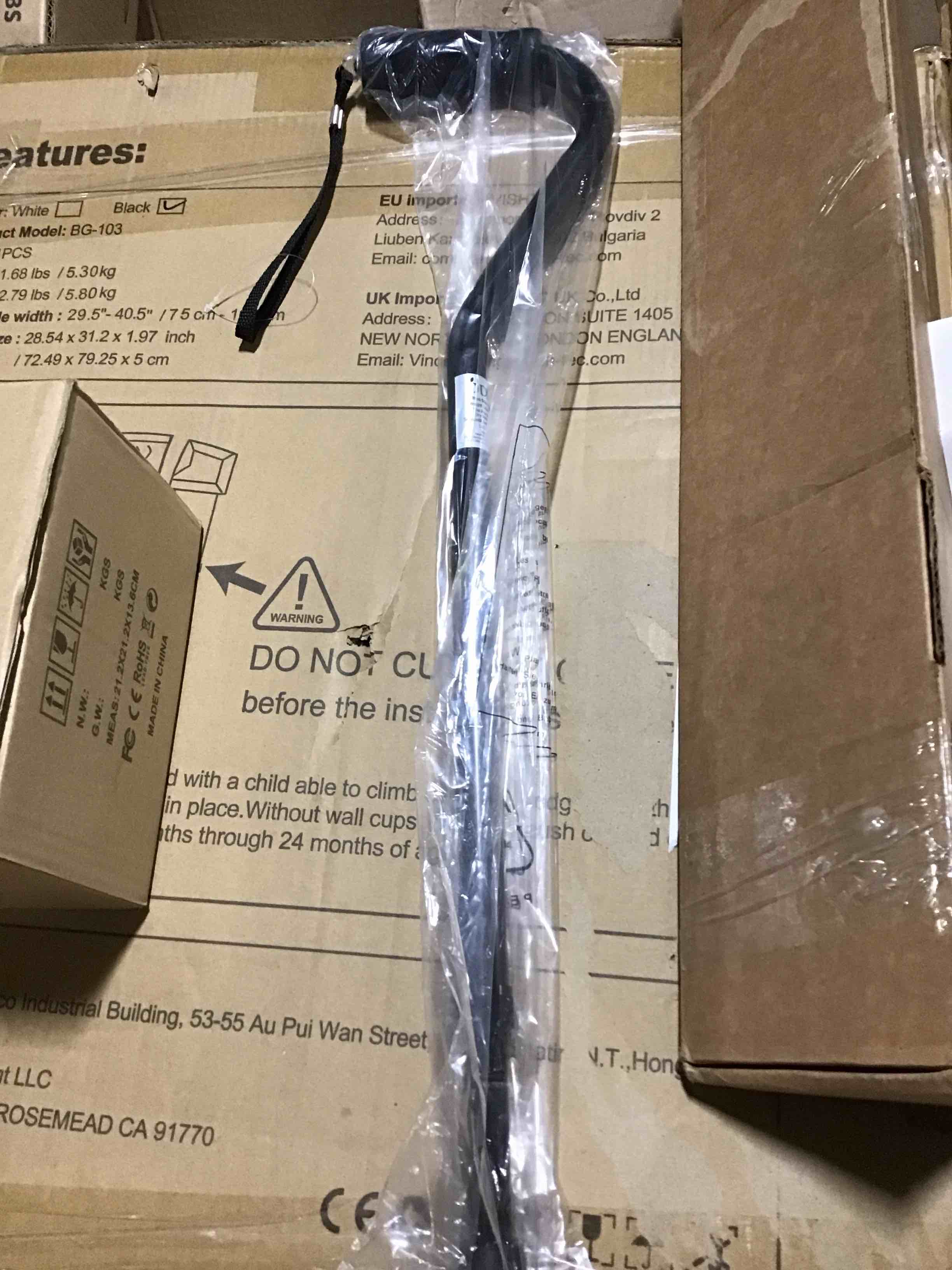 https://s3.amazonaws.com/lotting-images-prod/bidfta/PNK1361478_1751573652783.jpeg