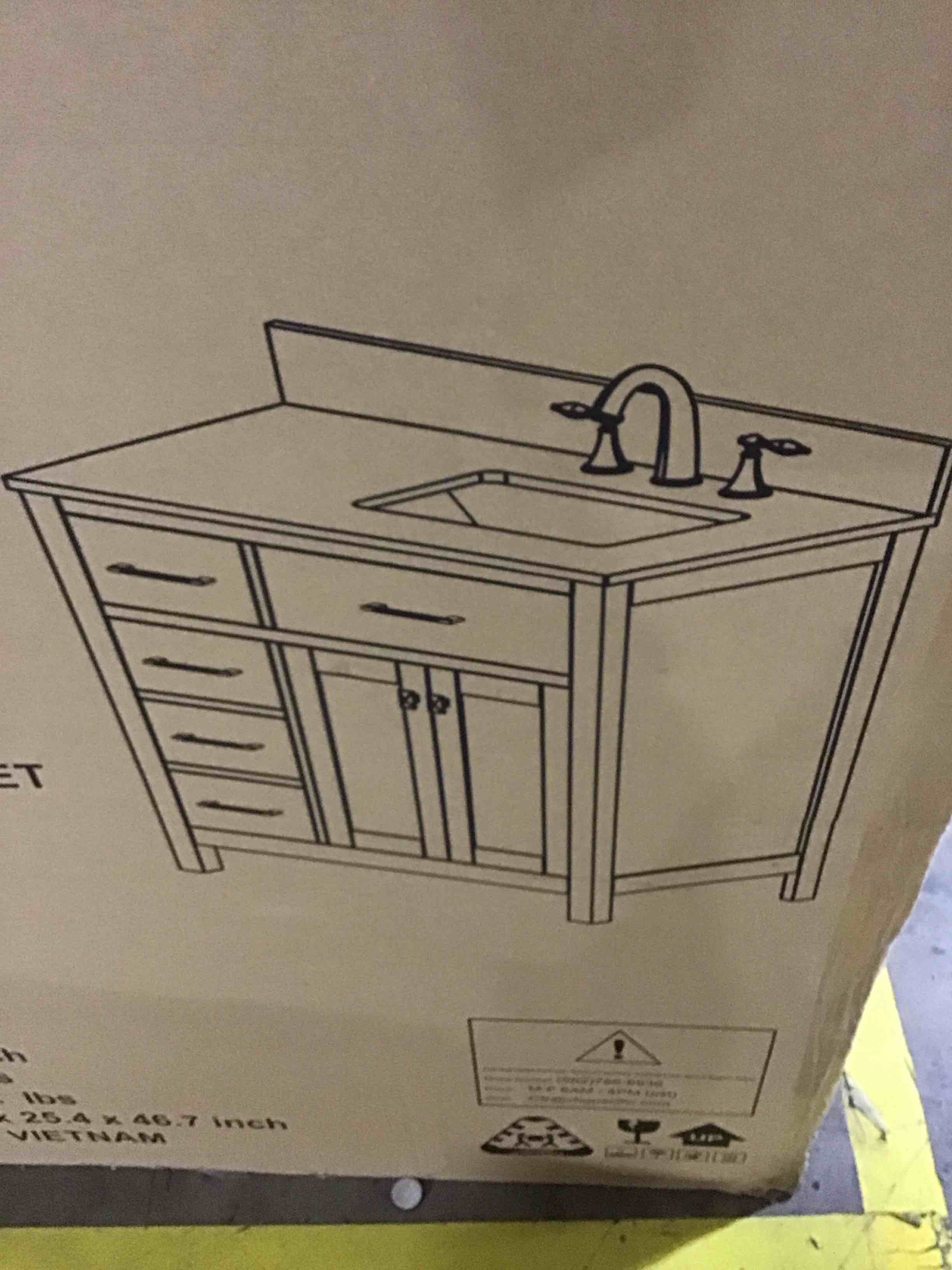 https://s3.amazonaws.com/lotting-images-prod/bidfta/PNK1361739_1755701503178.jpeg