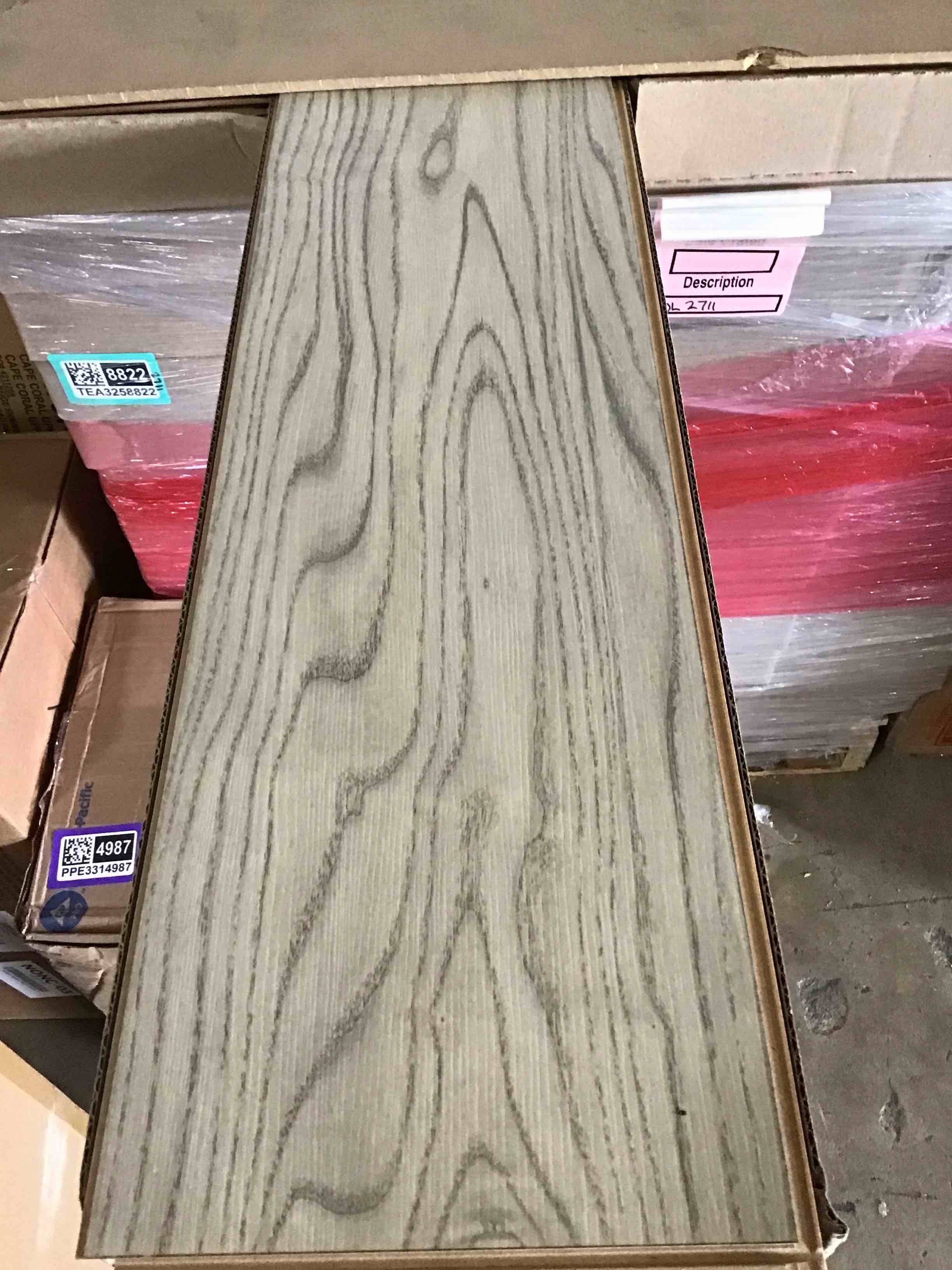 1,332.18 sq ft 7.5 x 50.75 7mm laminate flooring your bid per sq ft 